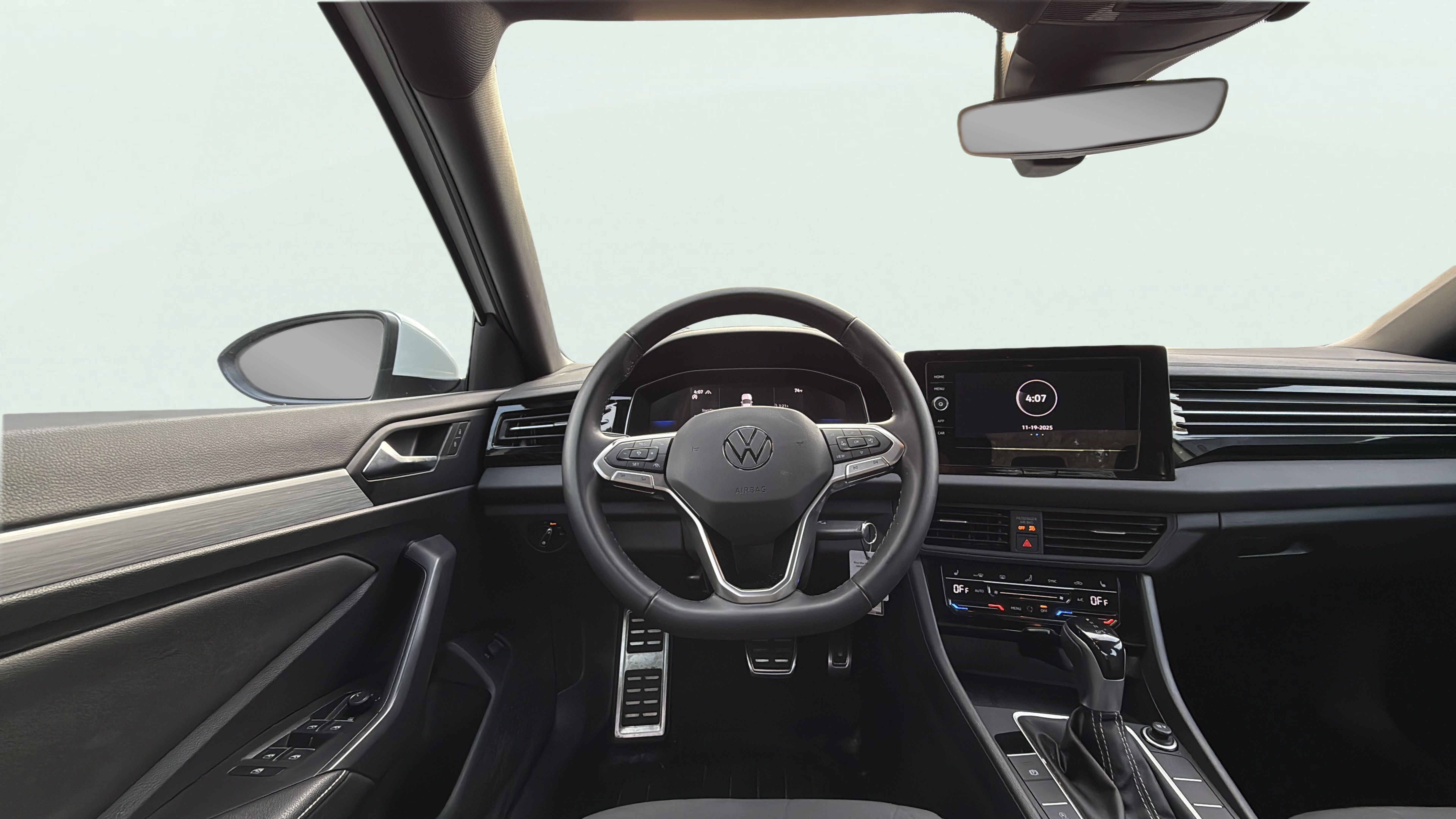 Vehicle interior 360 preview