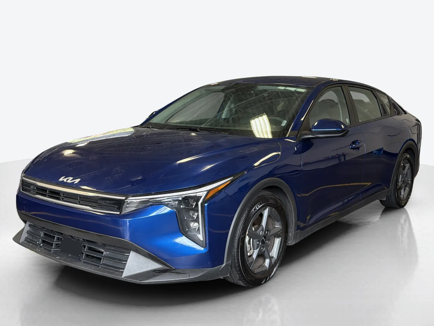 2025 Kia K4 — image 1 of 5