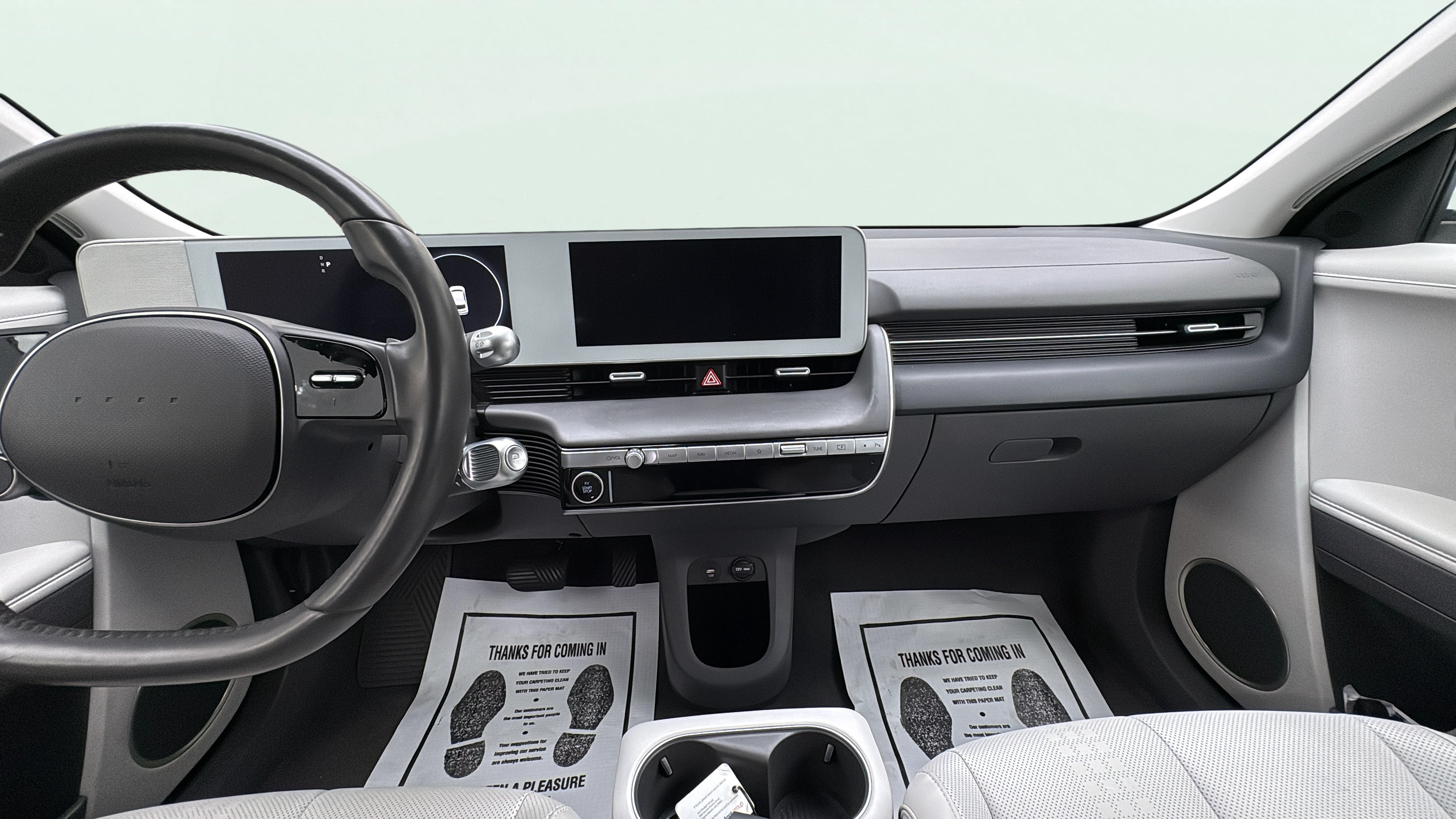 Vehicle interior 360 preview