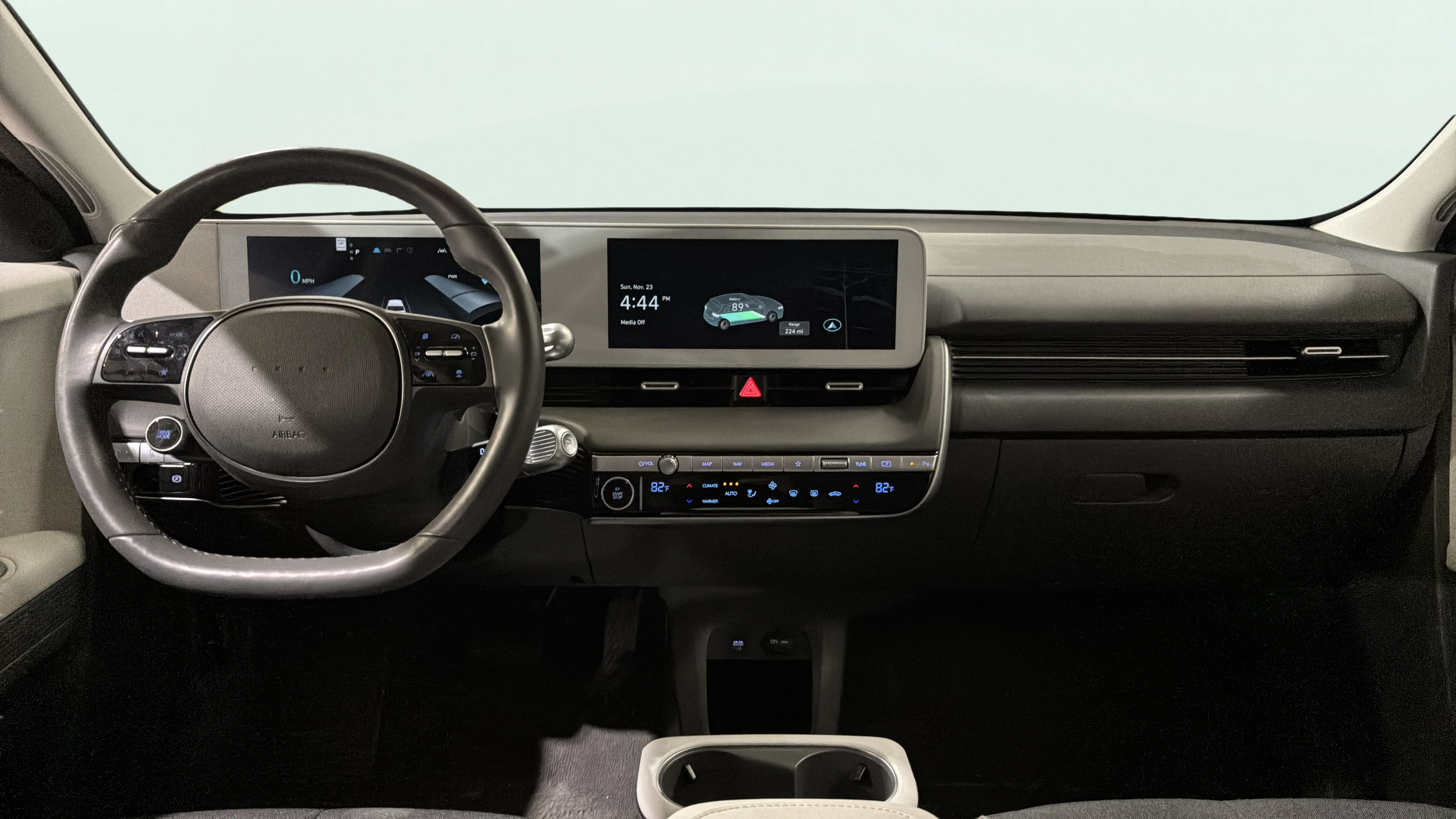 Vehicle interior 360 preview