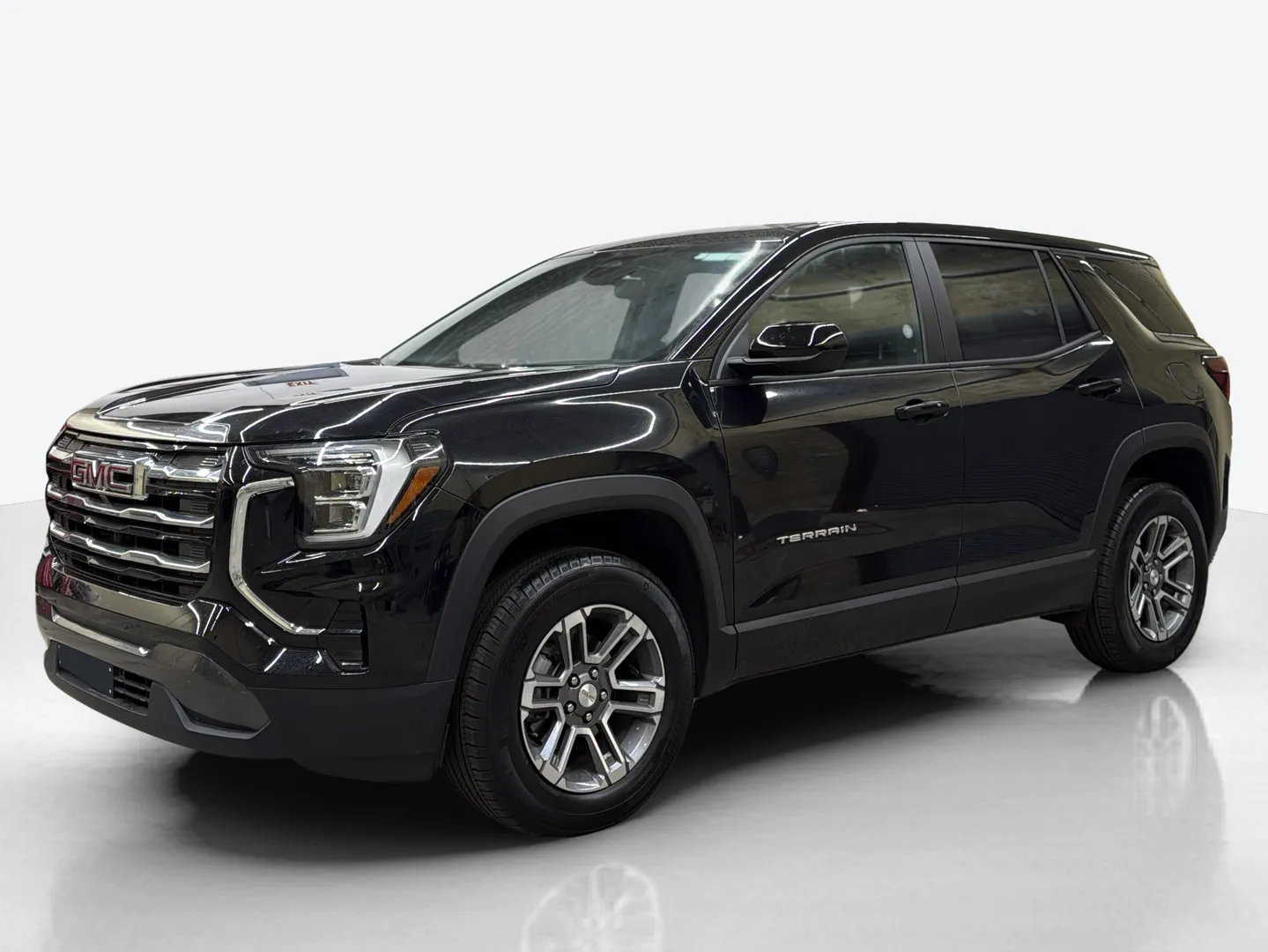 2025 GMC Terrain — image 1 of 8
