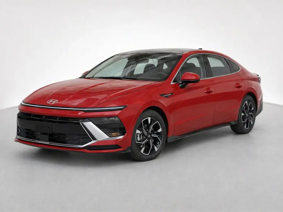 2025 Hyundai Sonata — image 1 of 9