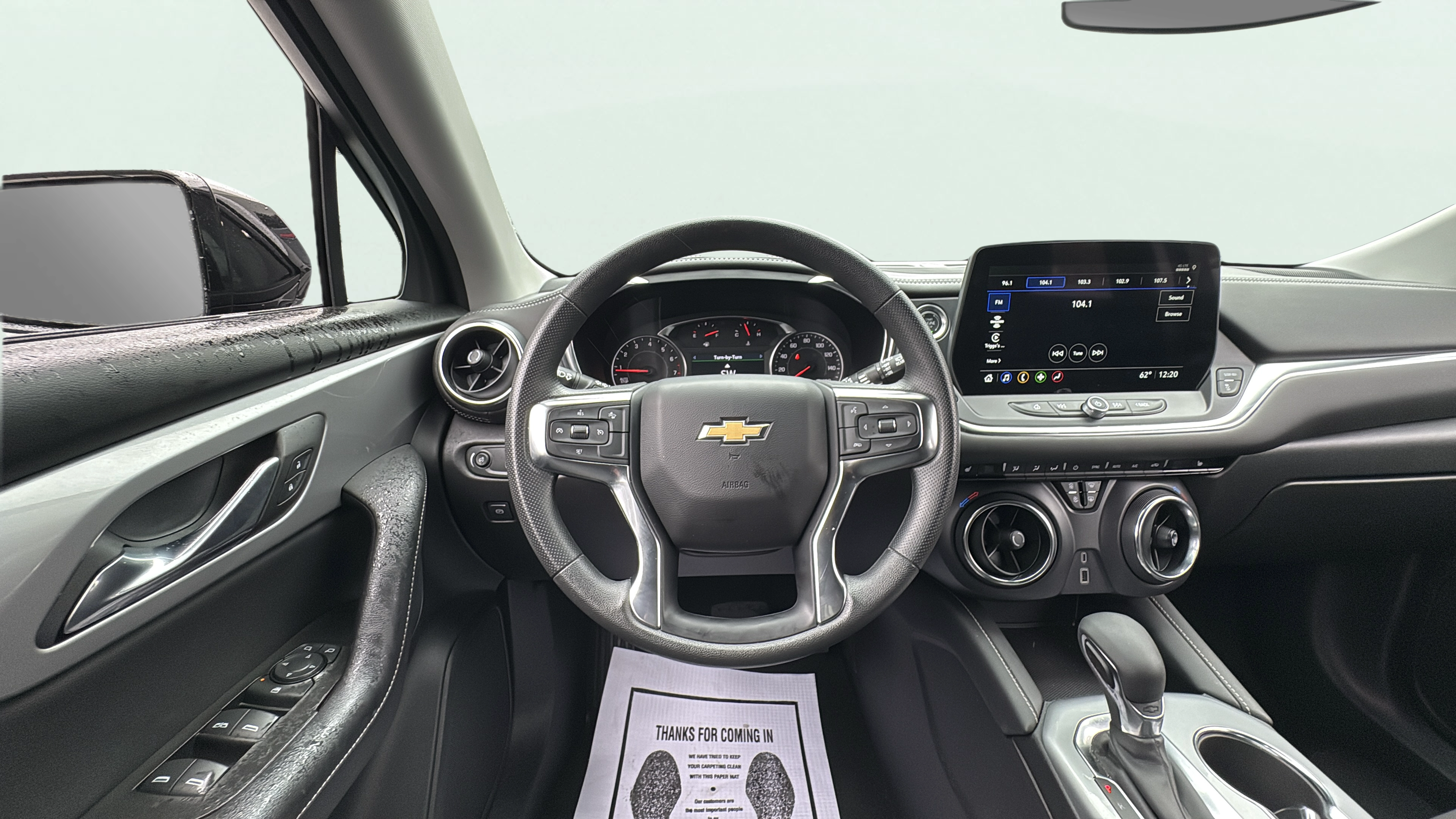 Vehicle interior 360 preview