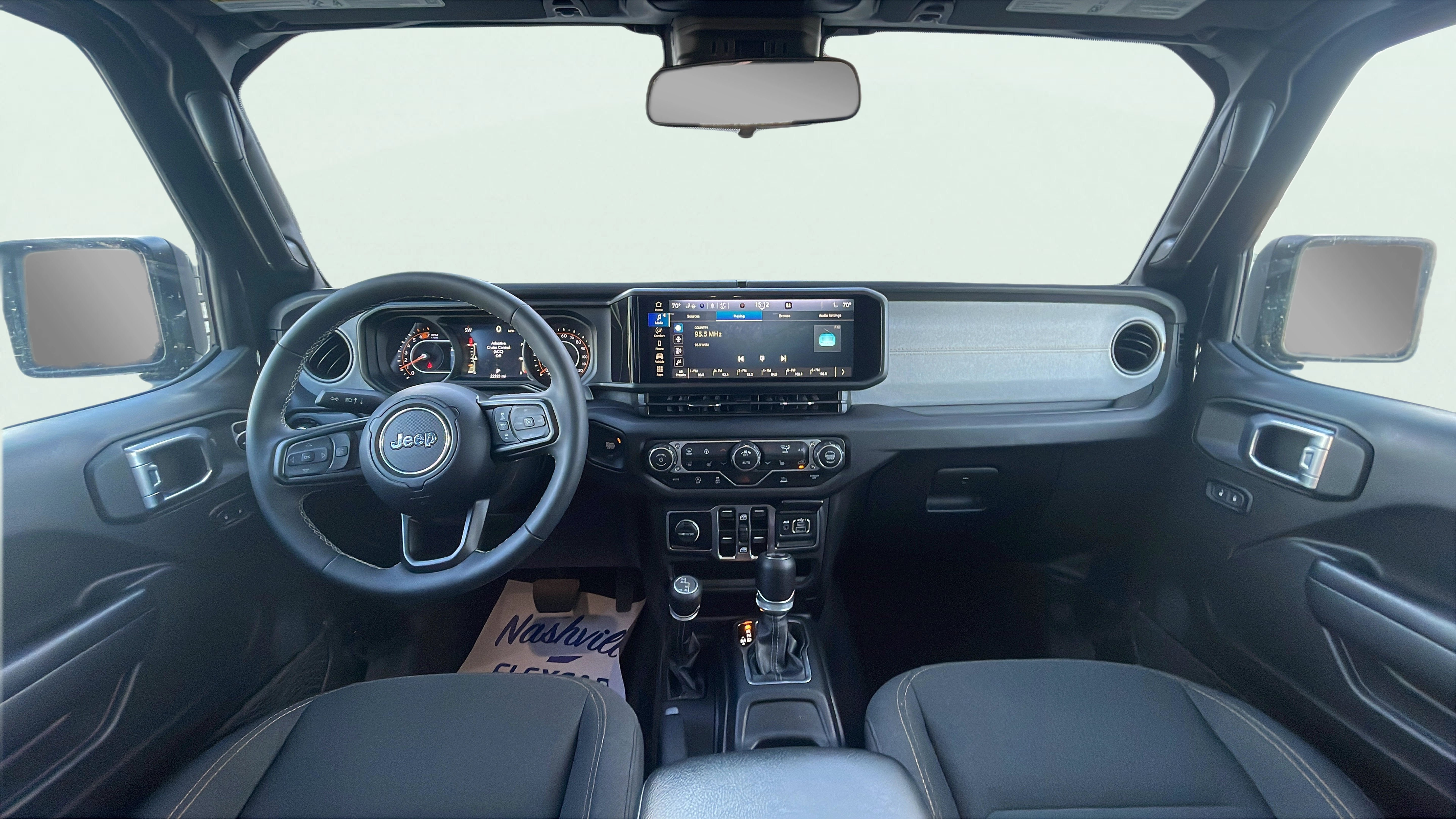 Vehicle interior 360 preview