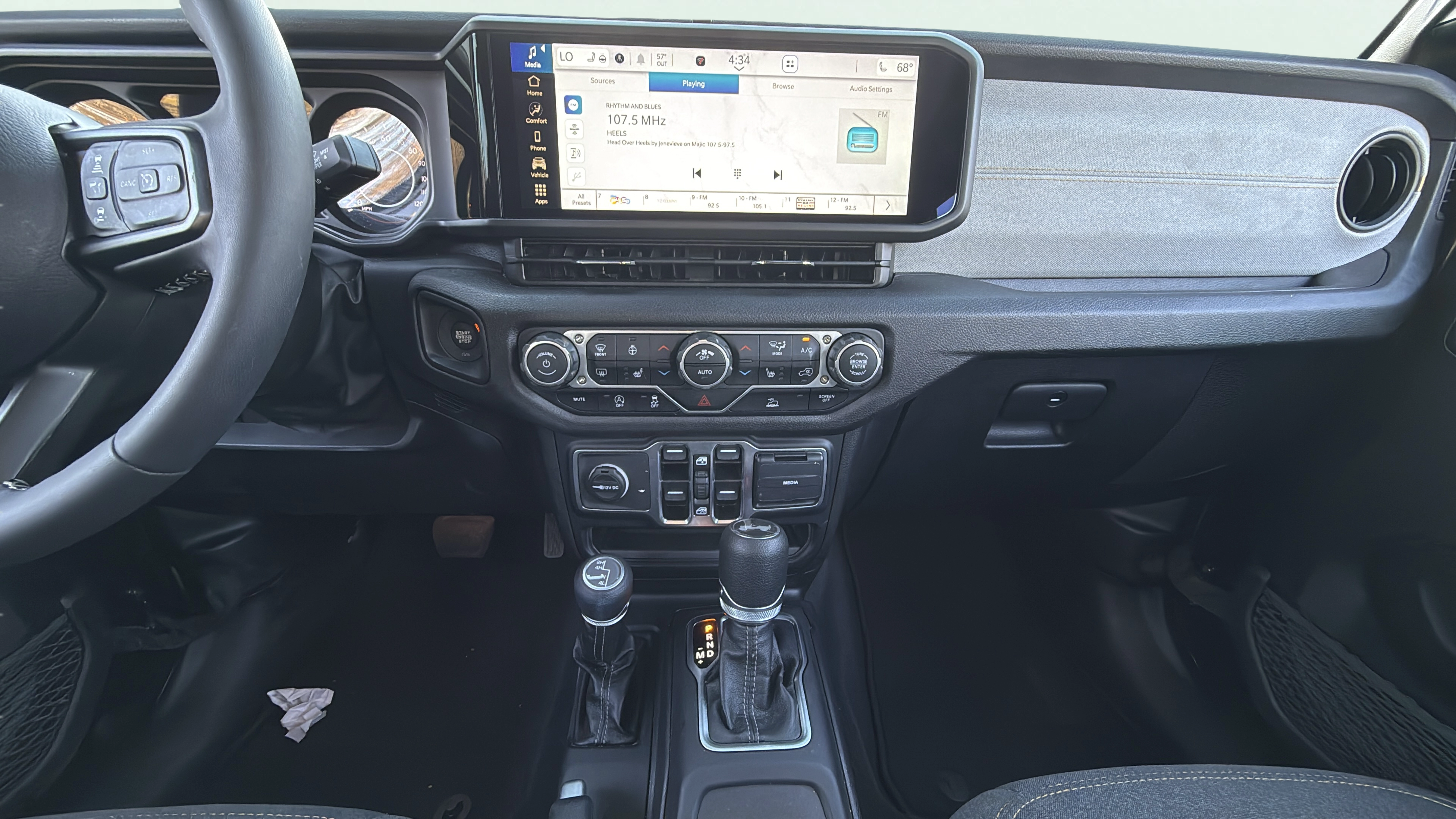 Vehicle interior 2
