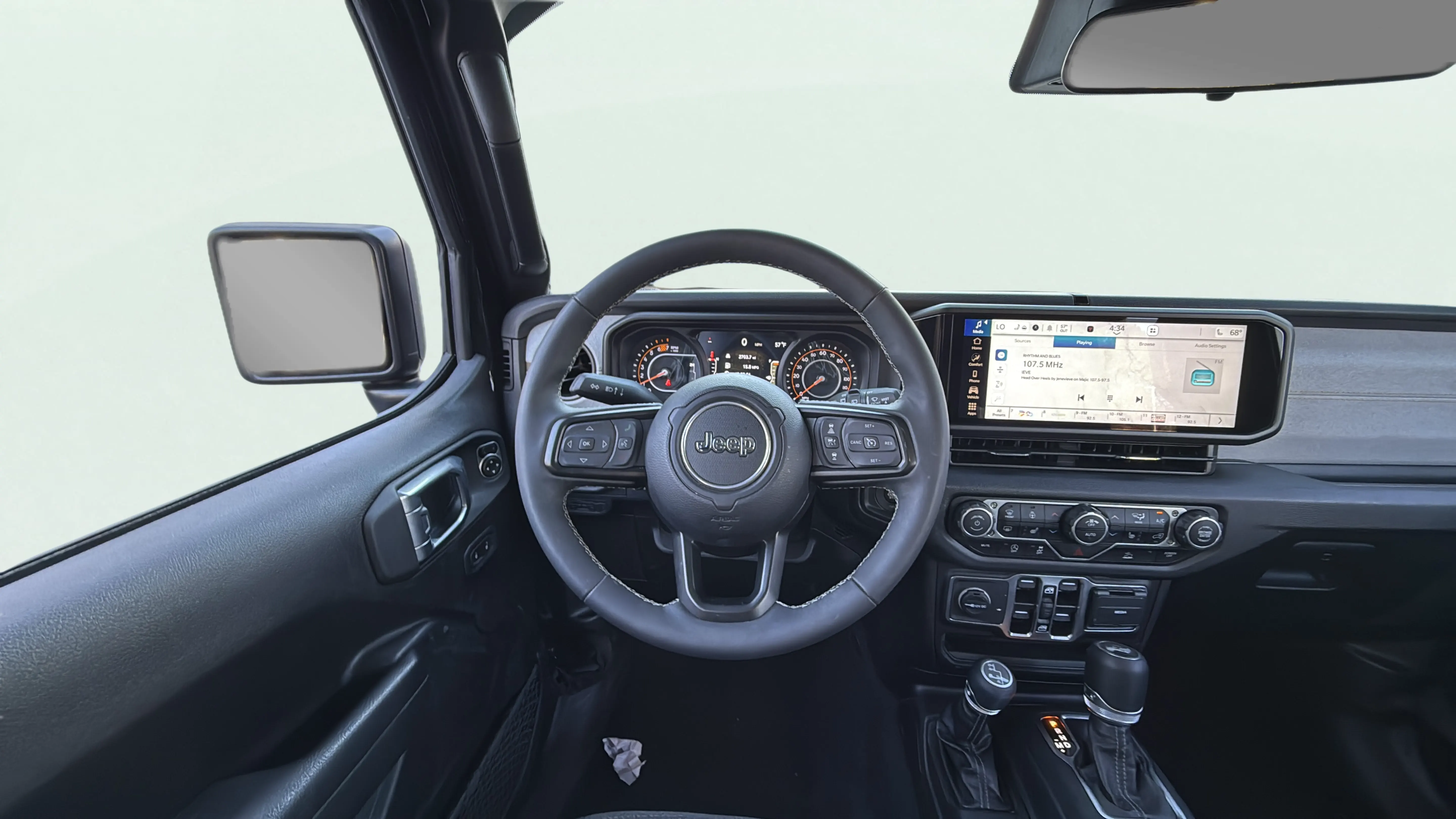 Vehicle interior 360 preview