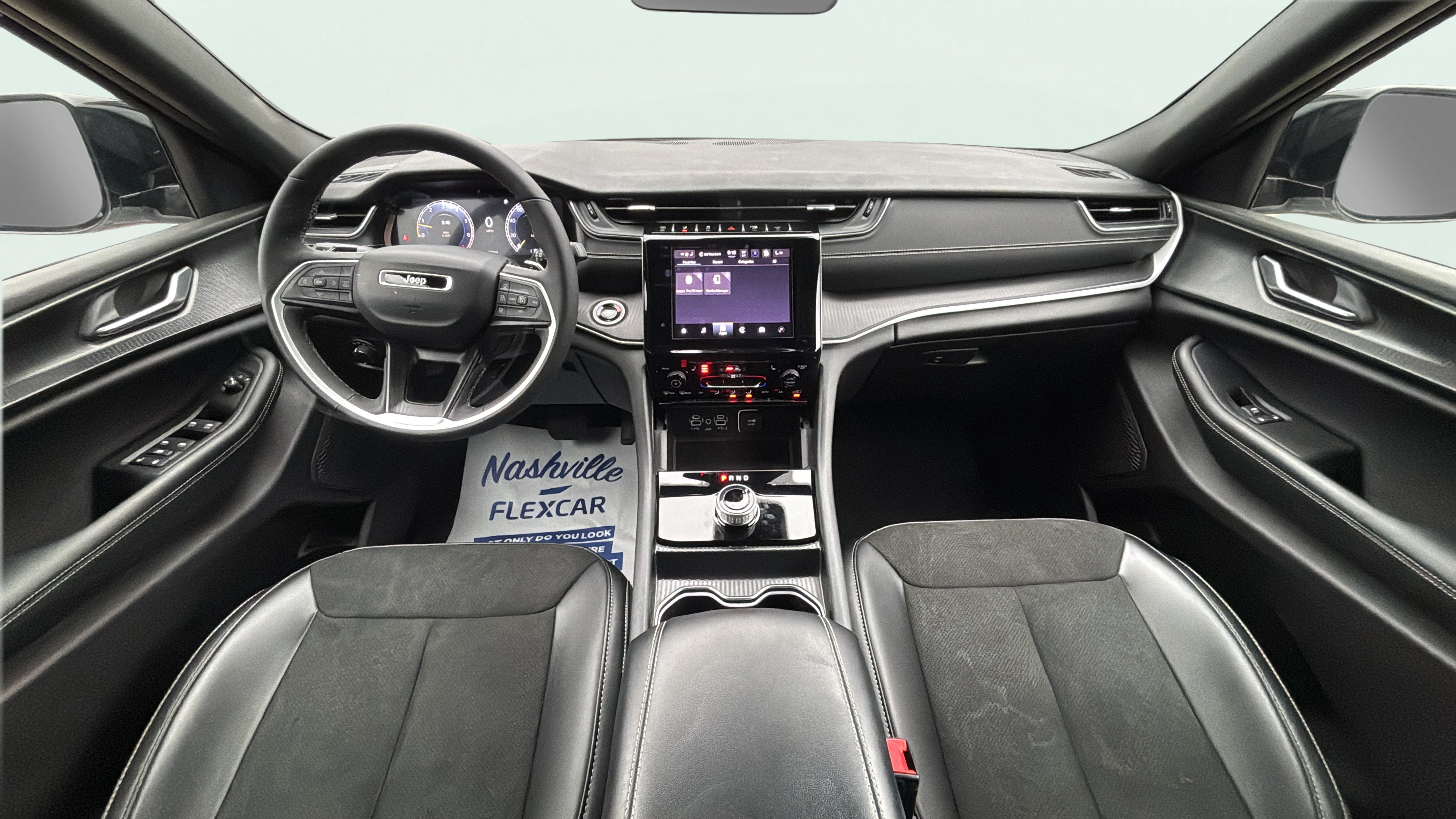 Vehicle interior 360 preview