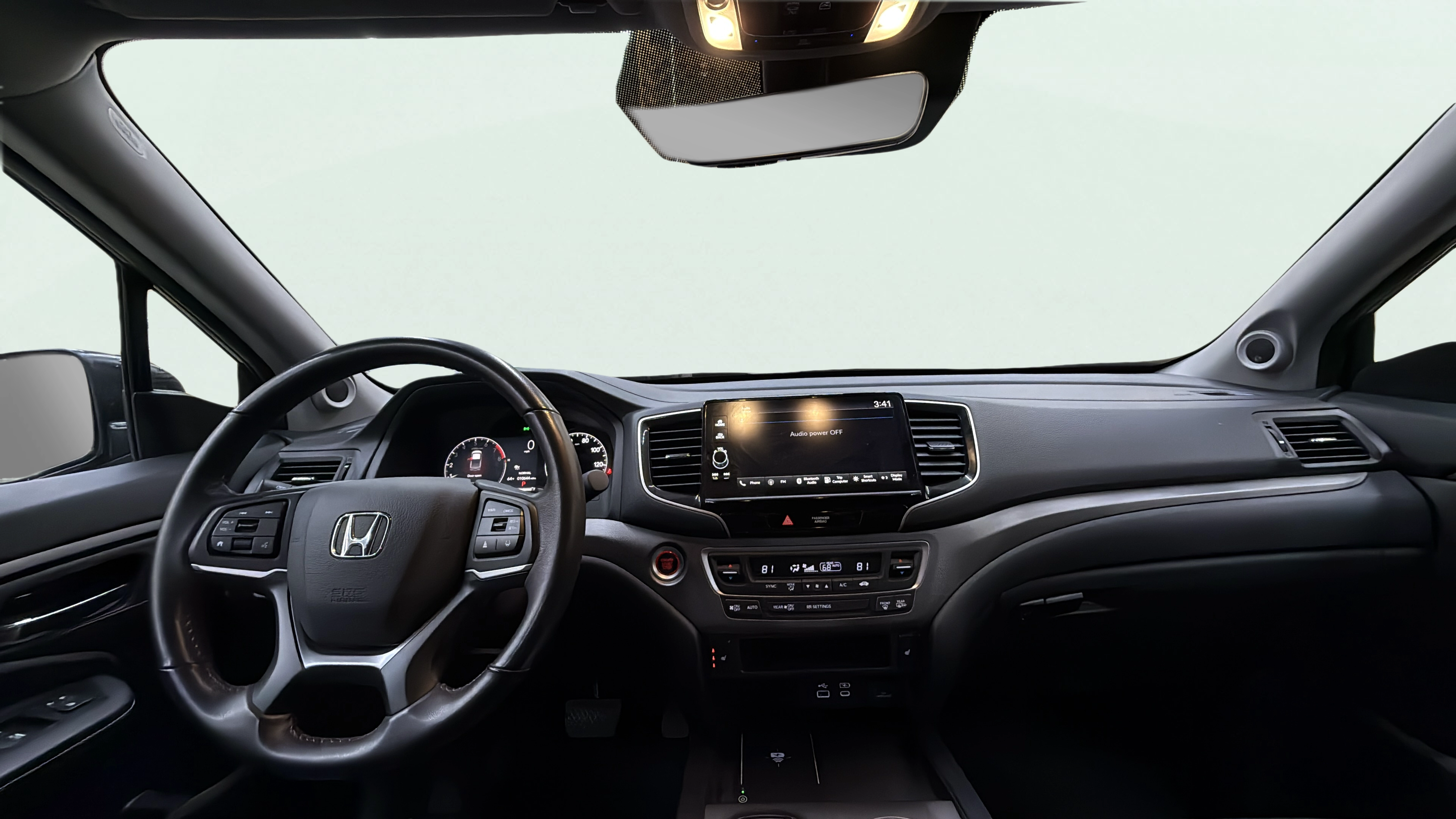 Vehicle interior 360 preview