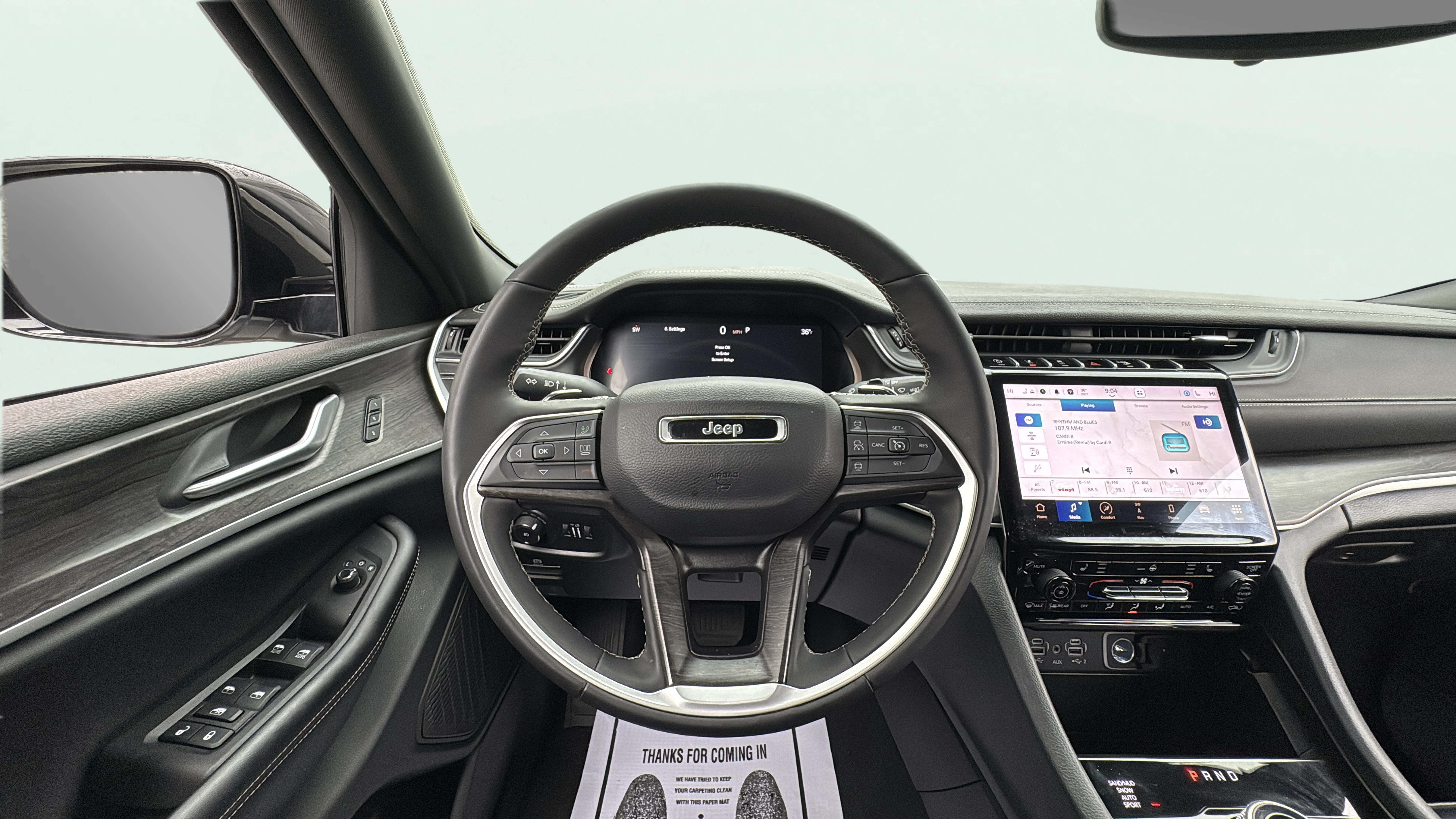 Vehicle interior 360 preview