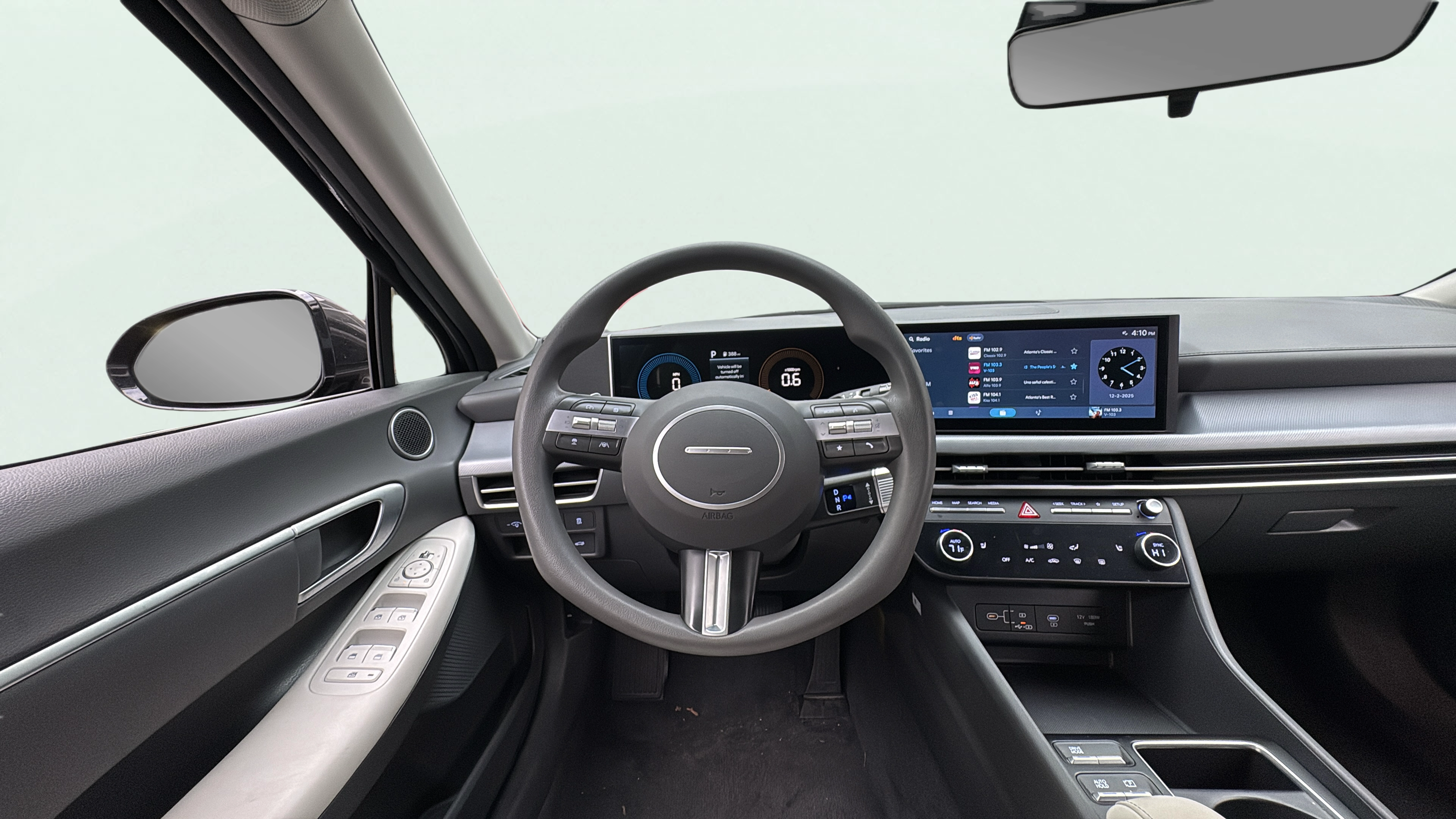 Vehicle interior 360 preview