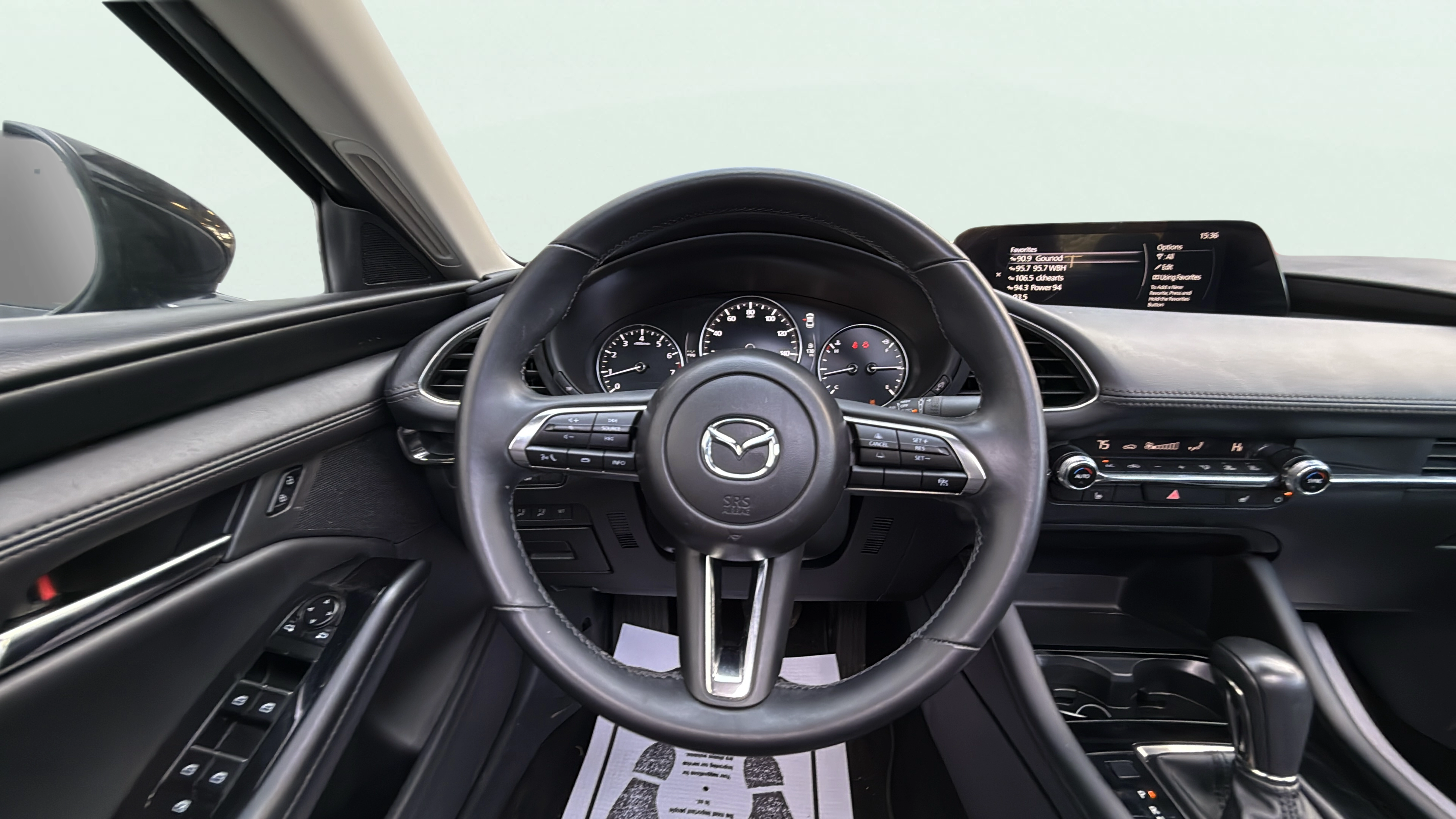 Vehicle interior 360 preview