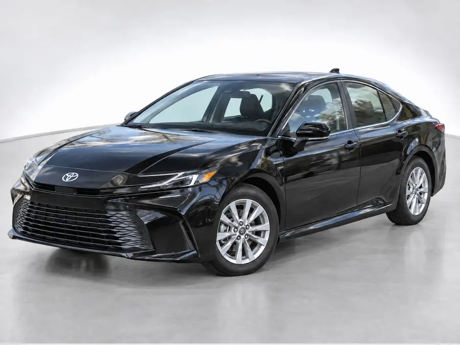 2025 Toyota Camry — image 1 of 9