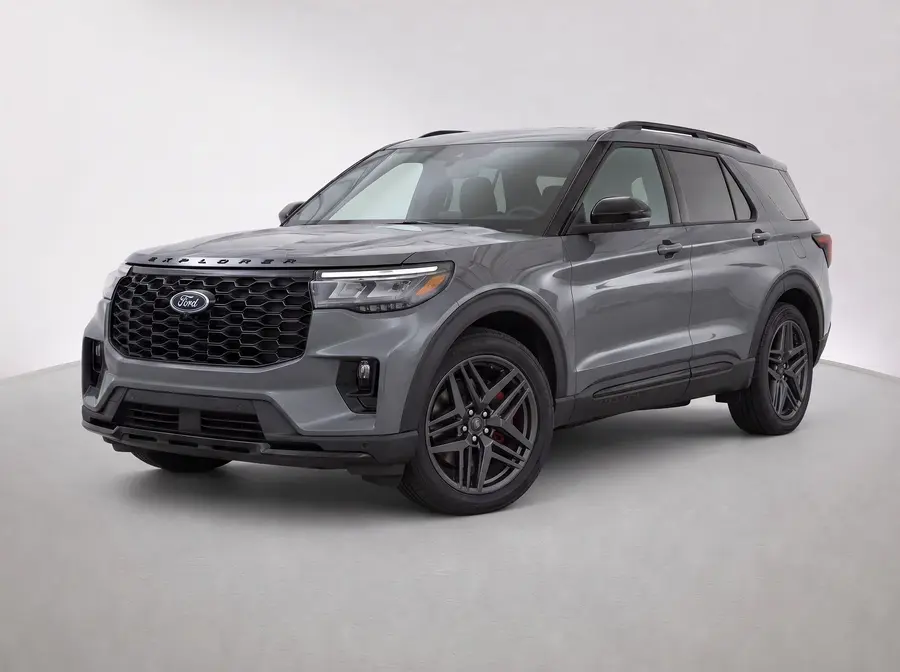 2025 Ford Explorer — image 1 of 9