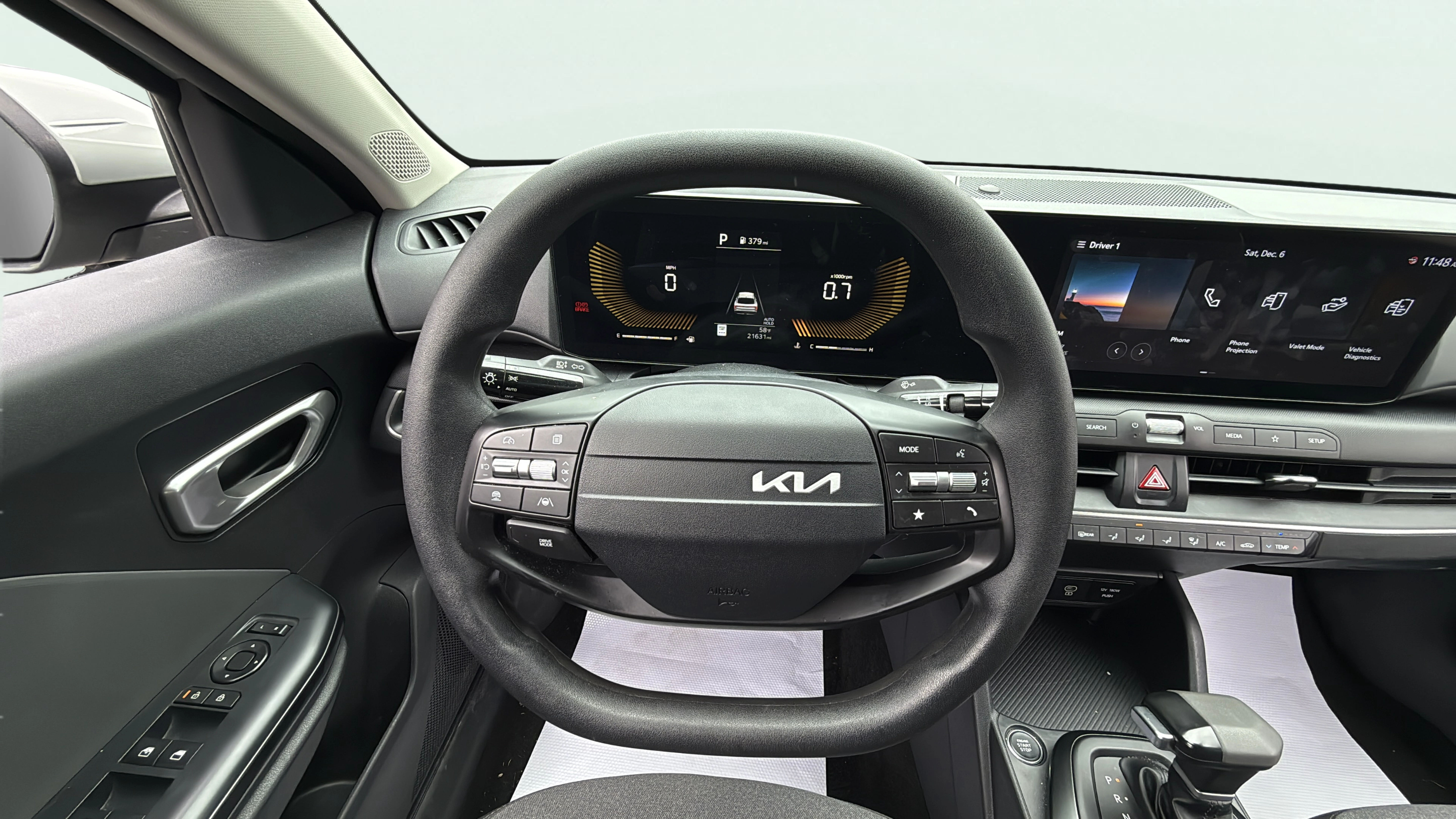 Vehicle interior 360 preview