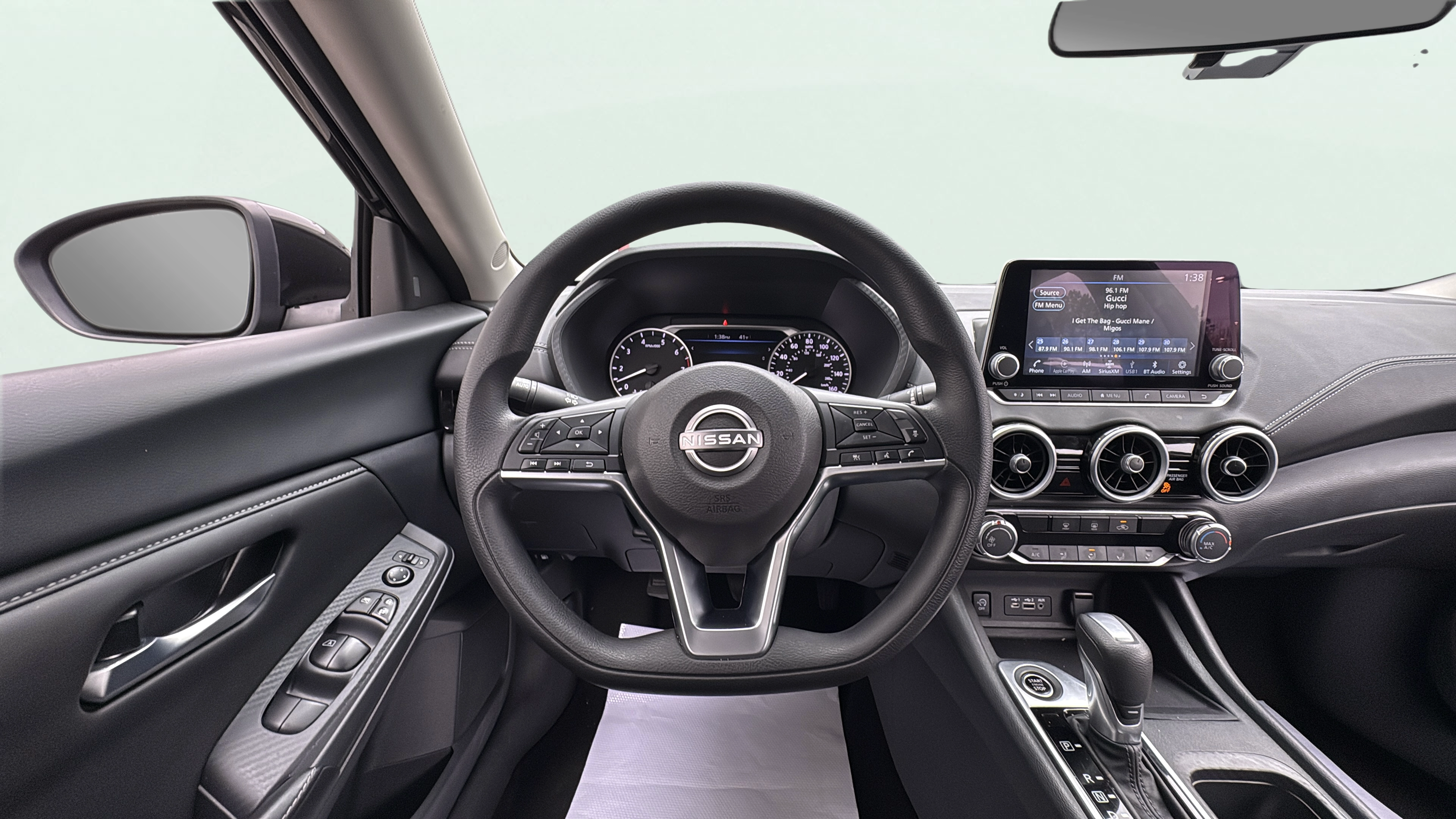 Vehicle interior 360 preview