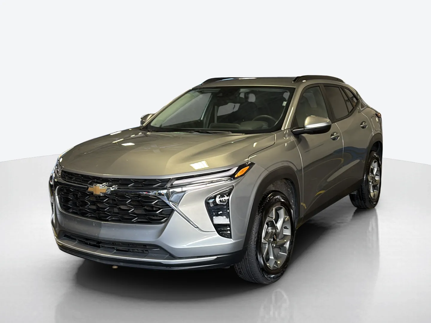 2025 Chevrolet Trax — image 1 of 6
