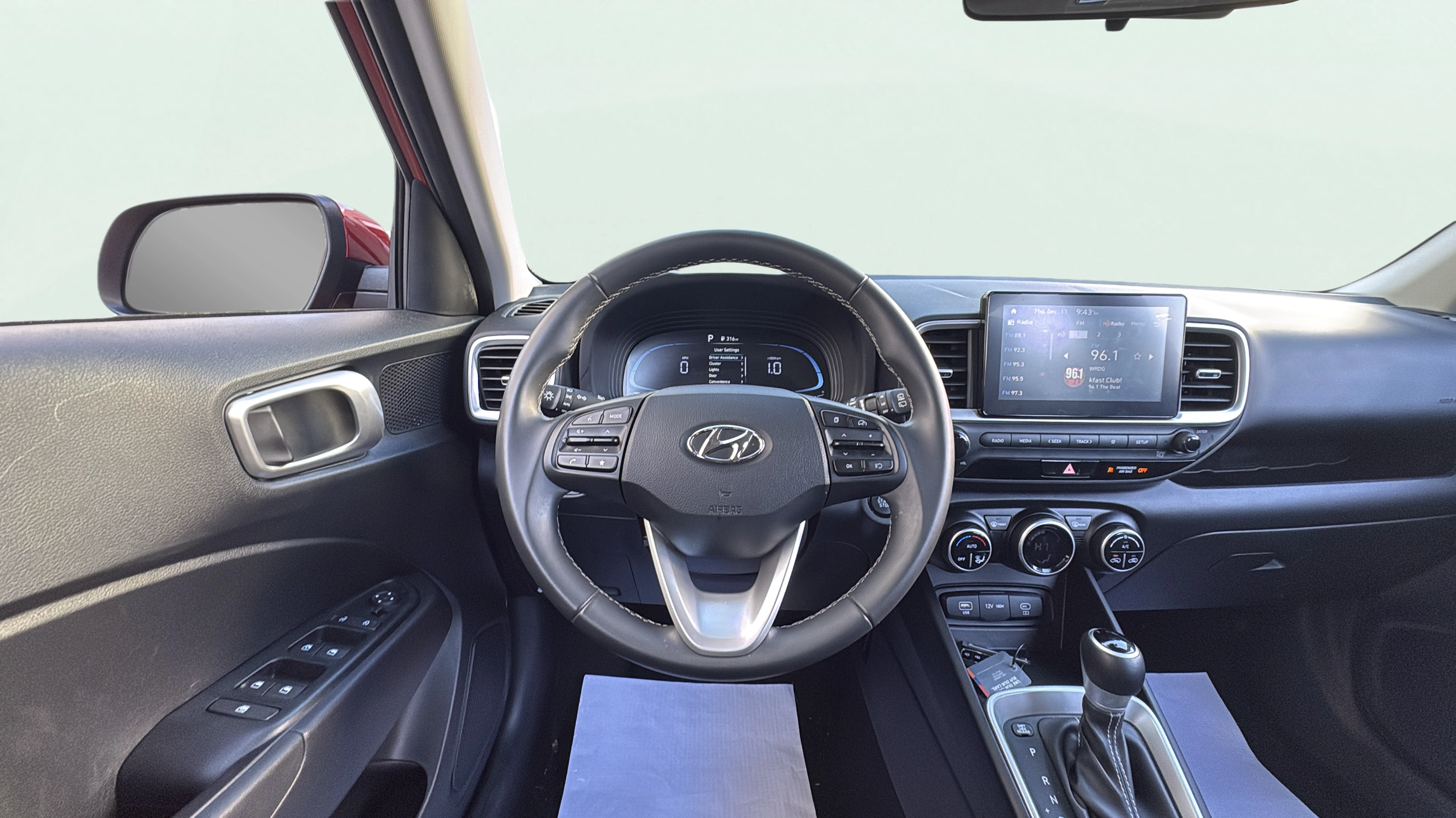 Vehicle interior 360 preview