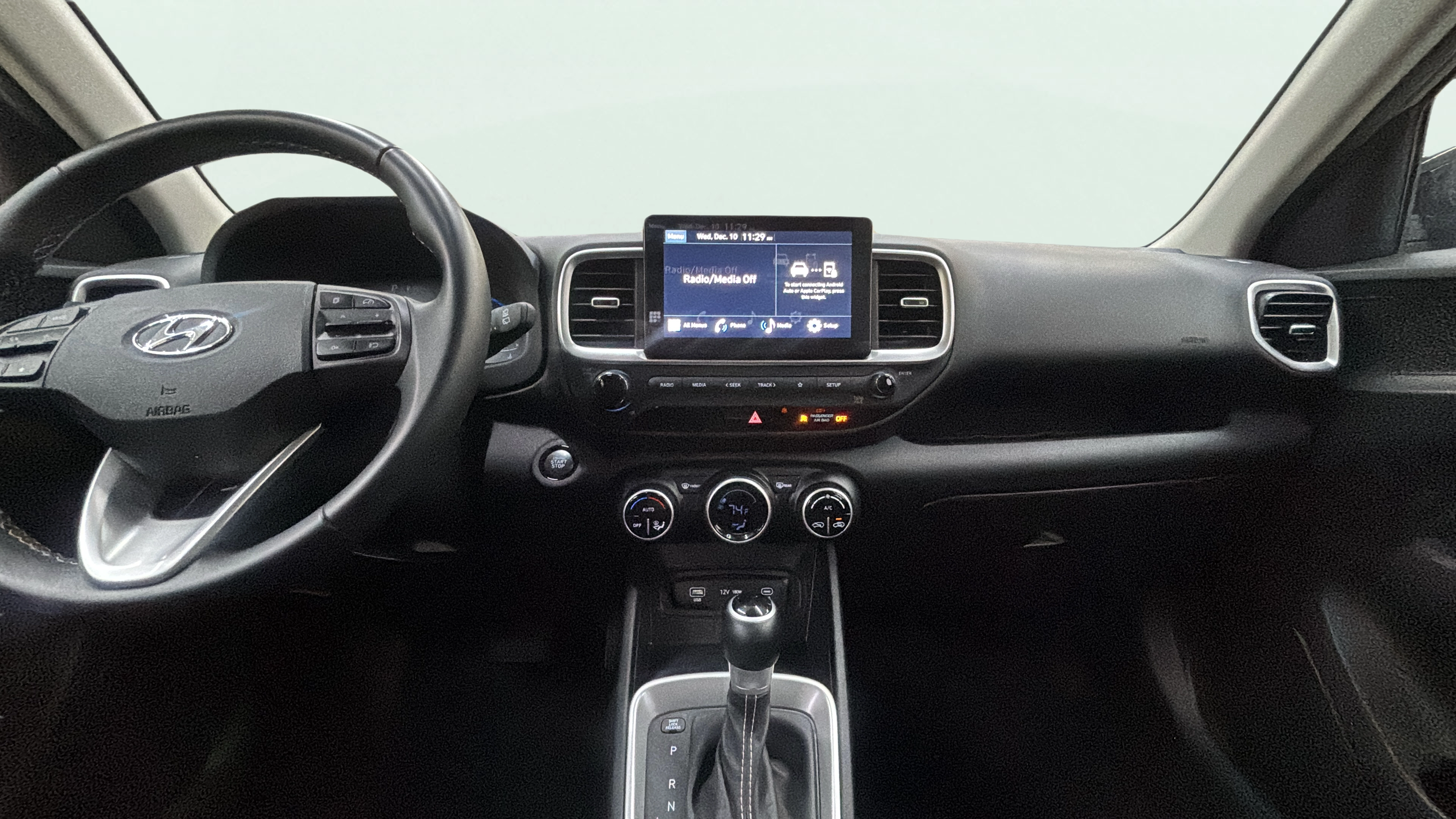 Vehicle interior 360 preview