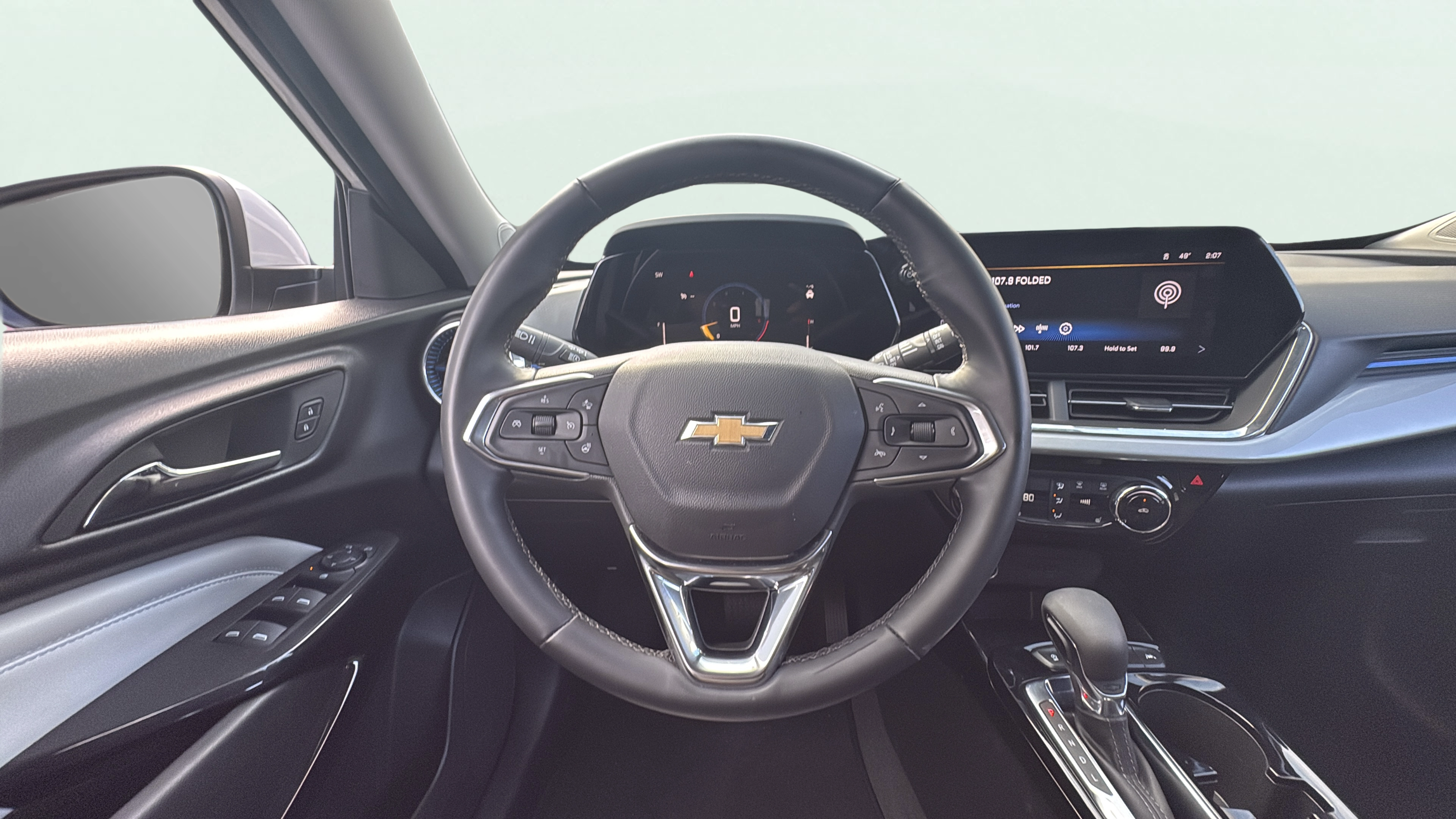 Vehicle interior 360 preview