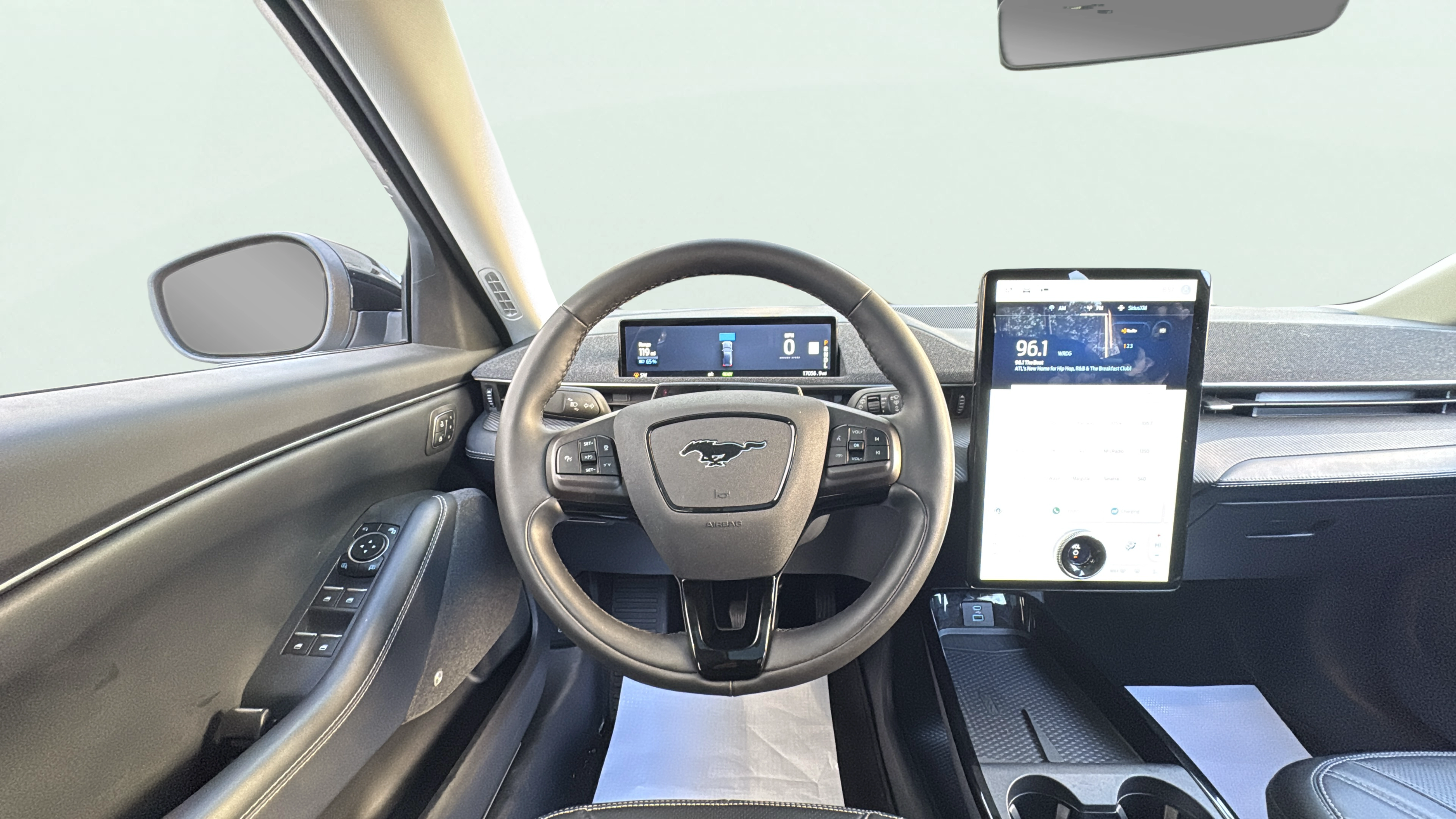 Vehicle interior 360 preview