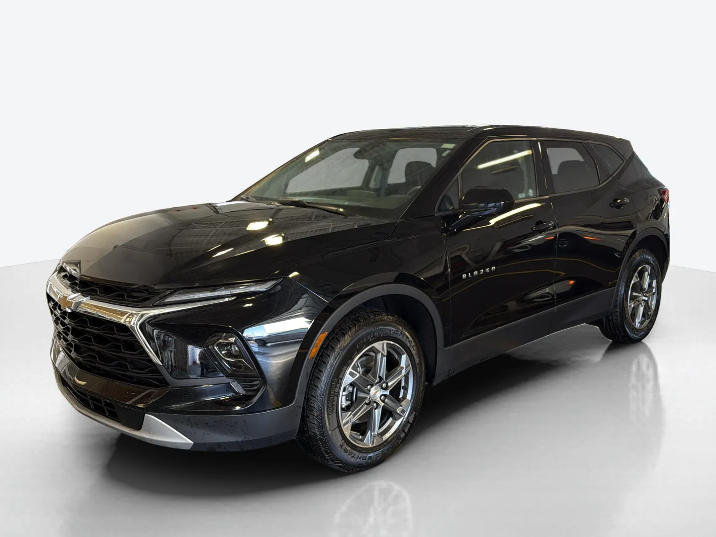 2025 Chevrolet Blazer — image 1 of 7