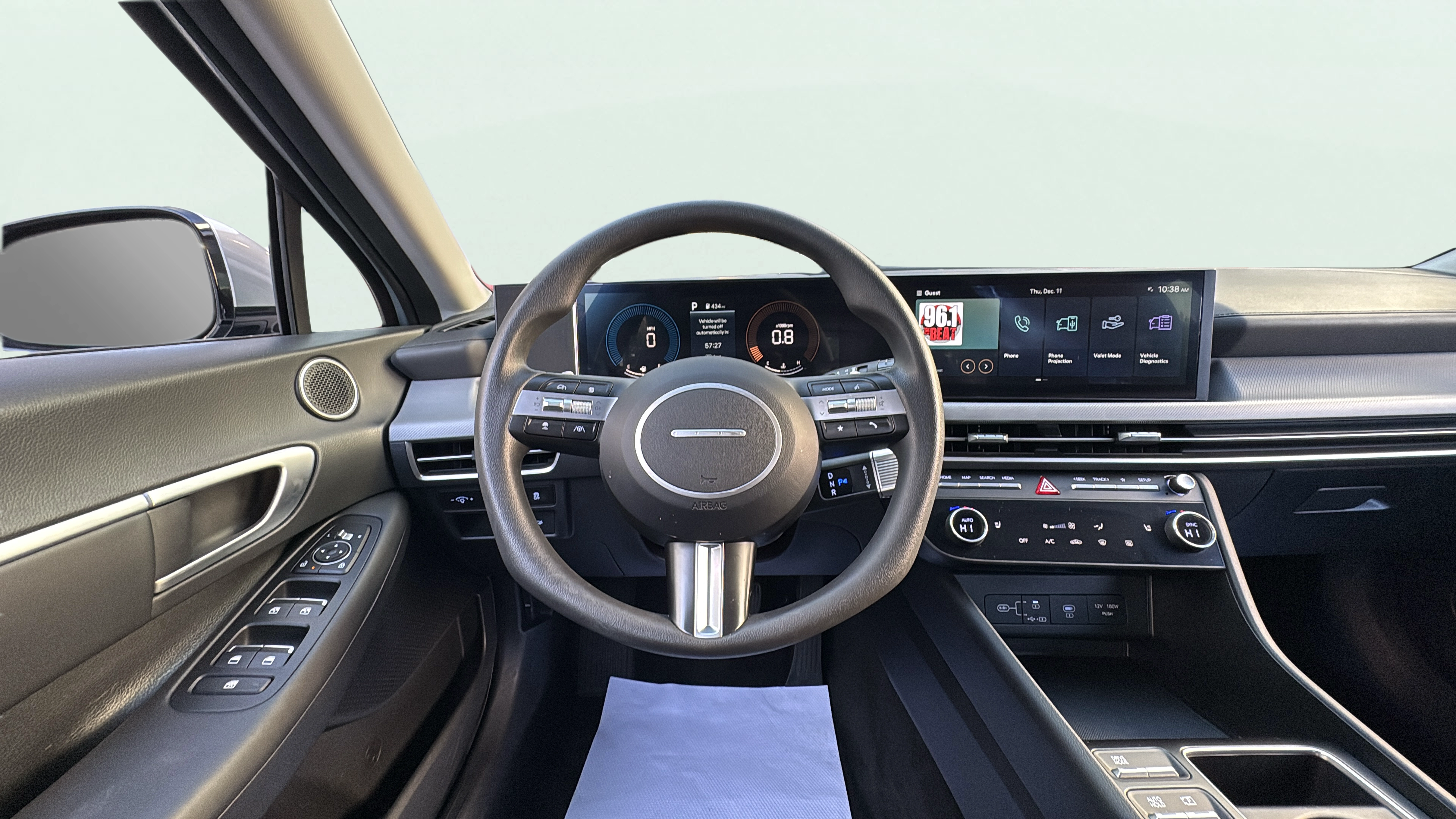 Vehicle interior 360 preview