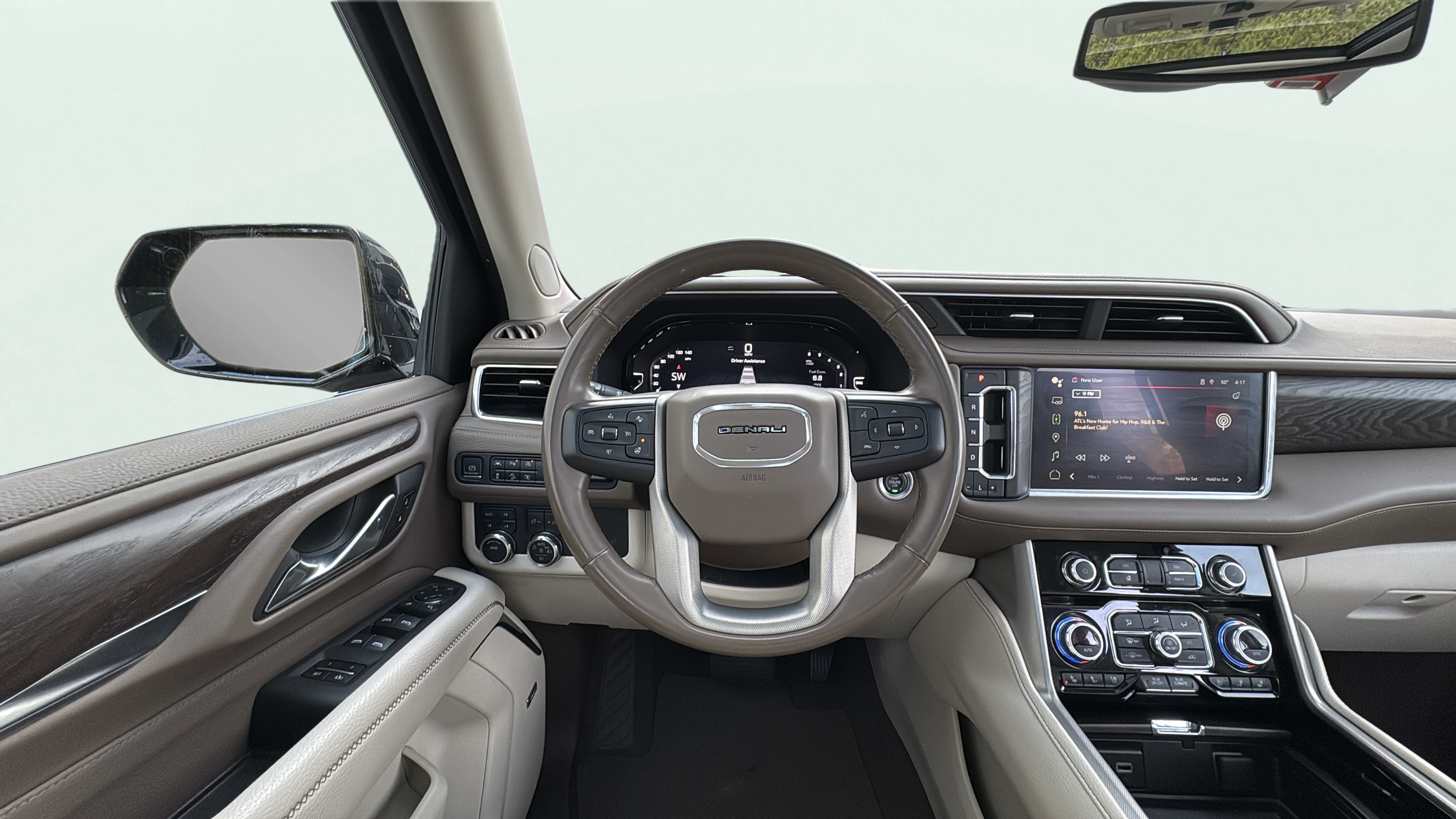 Vehicle interior 360 preview