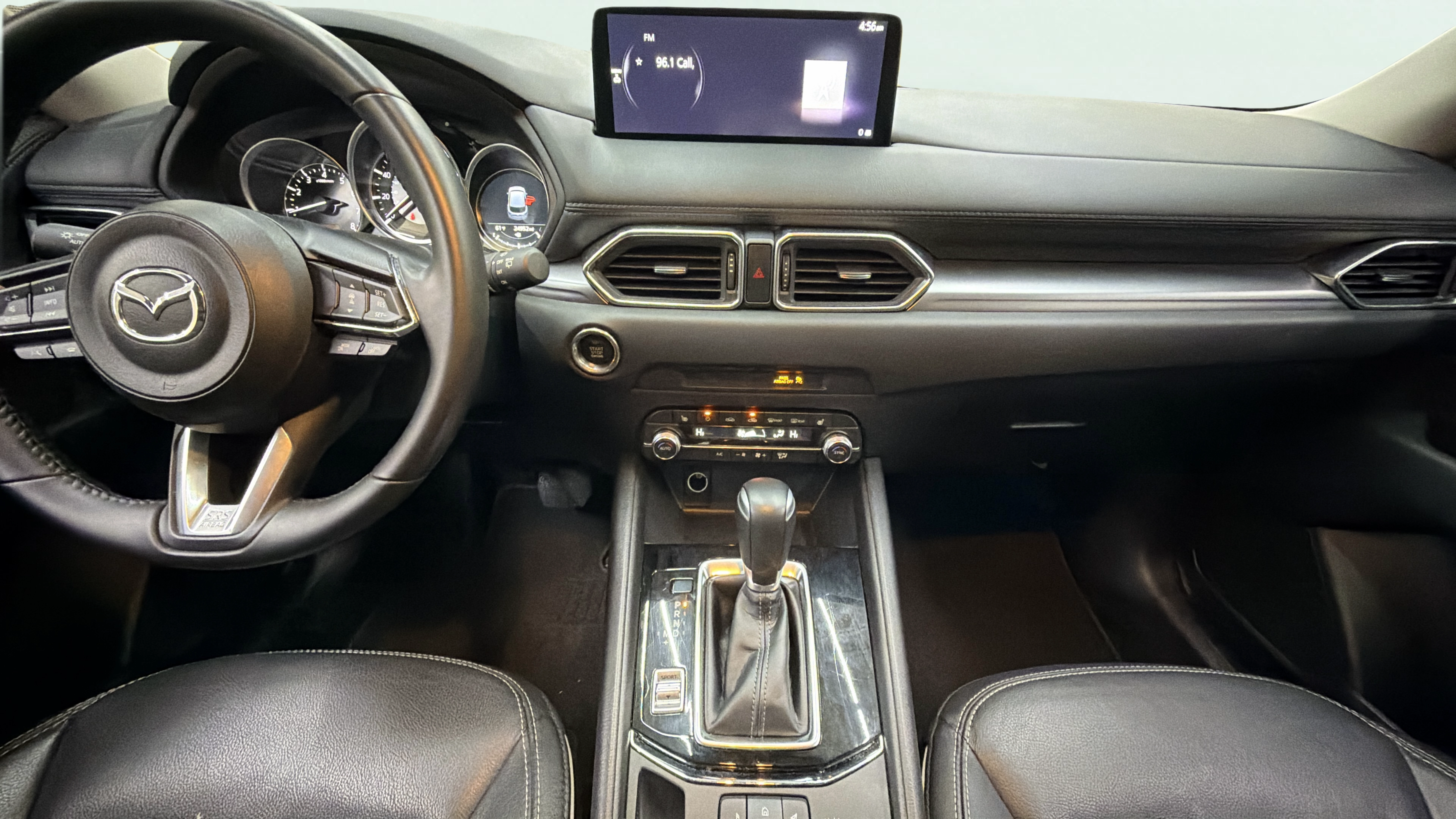 Vehicle interior 360 preview