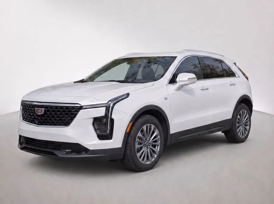 2024 Cadillac XT4 — image 1 of 9