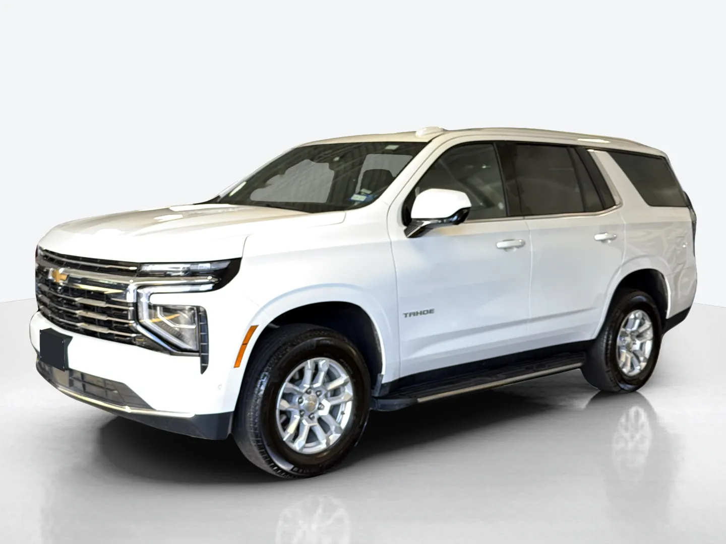 2025 Chevrolet Tahoe — image 1 of 8