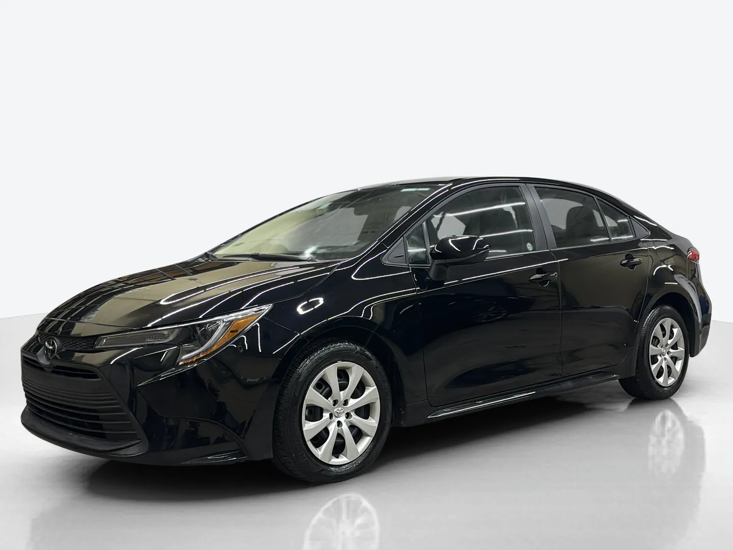 2025 Toyota Corolla — image 1 of 5