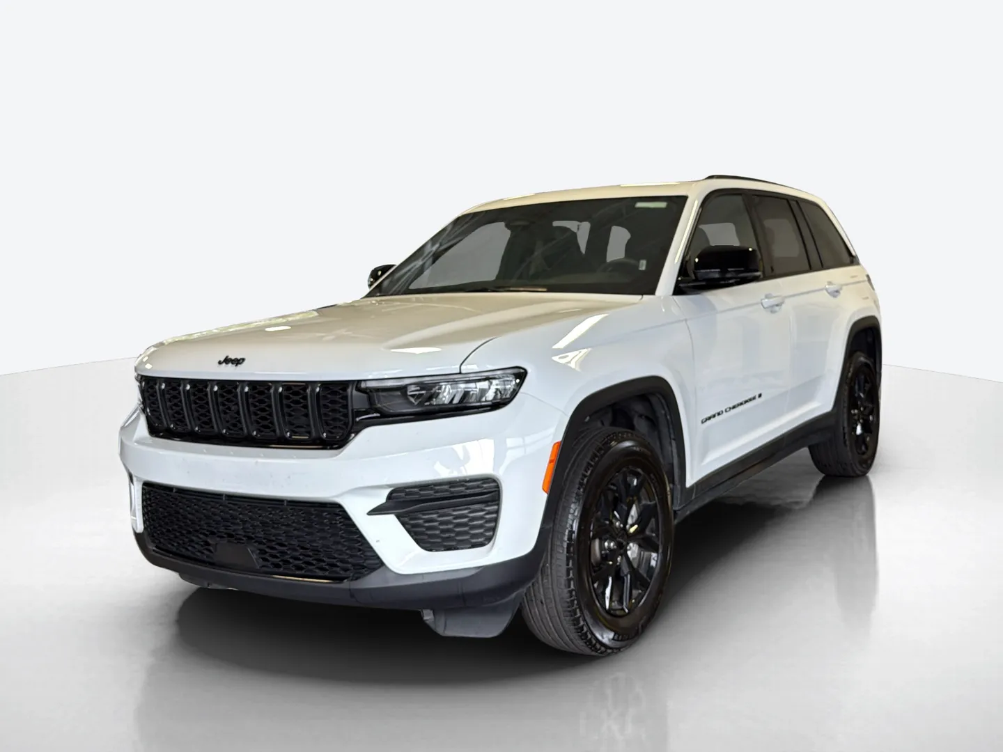 2025 Jeep Grand Cherokee — image 1 of 6