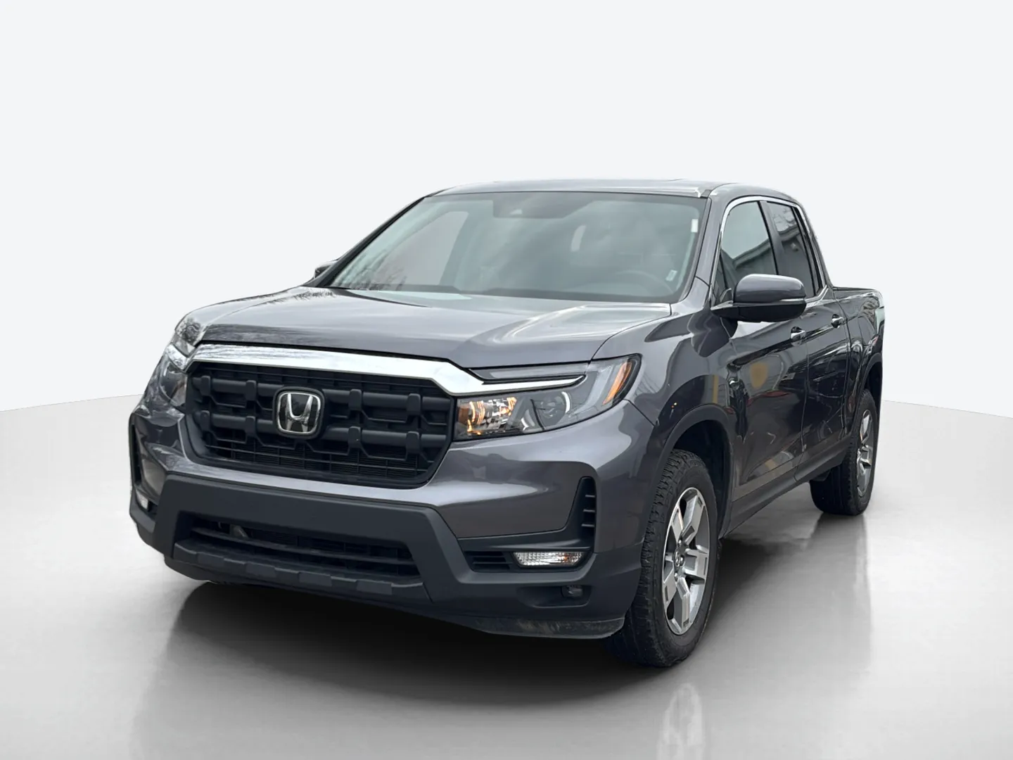 2025 Honda Ridgeline — image 1 of 5