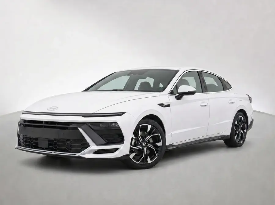 2025 Hyundai Sonata — image 1 of 9