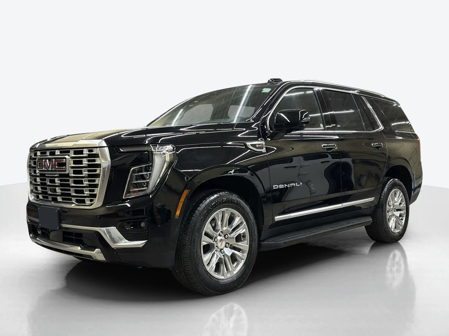 2025 GMC Yukon — image 1 of 8