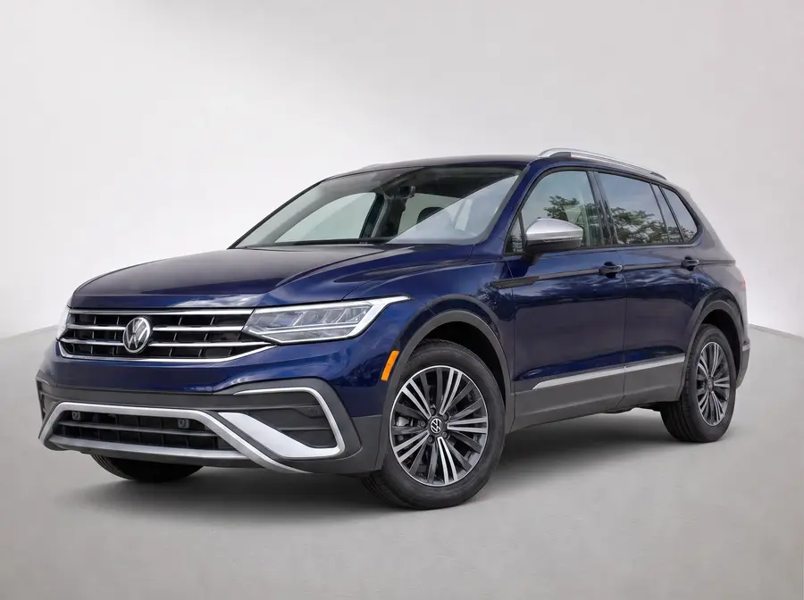 2024 Volkswagen Tiguan — image 1 of 9