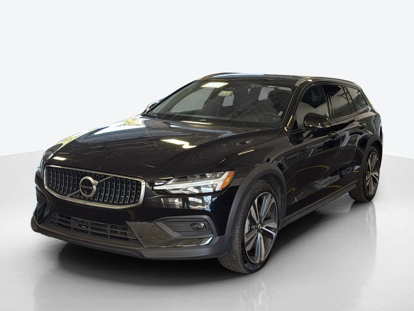 2025 Volvo V60 Cross Country