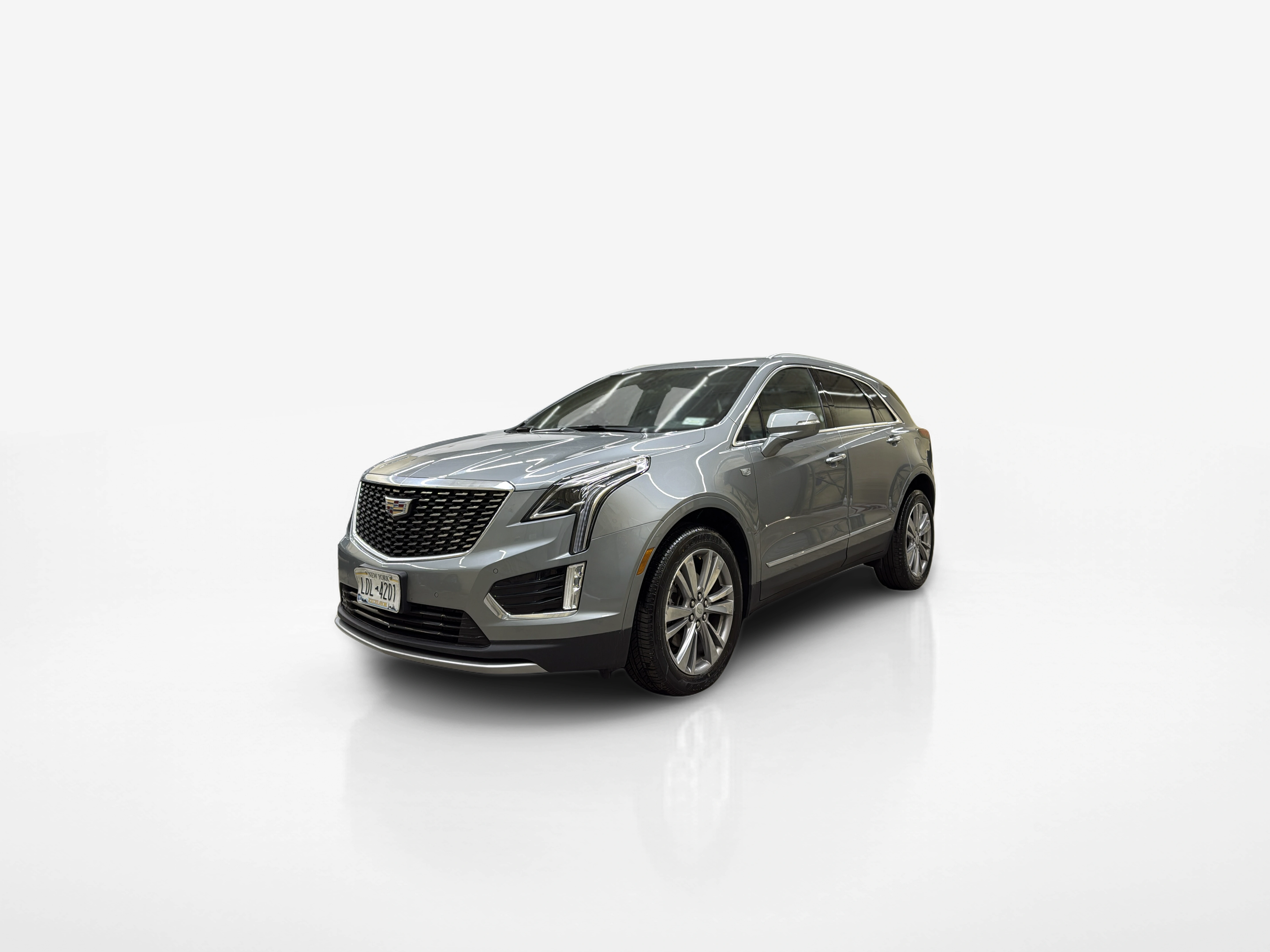 2024 Cadillac XT5 | Starts at $719/mo | 55,352 mi | Silver