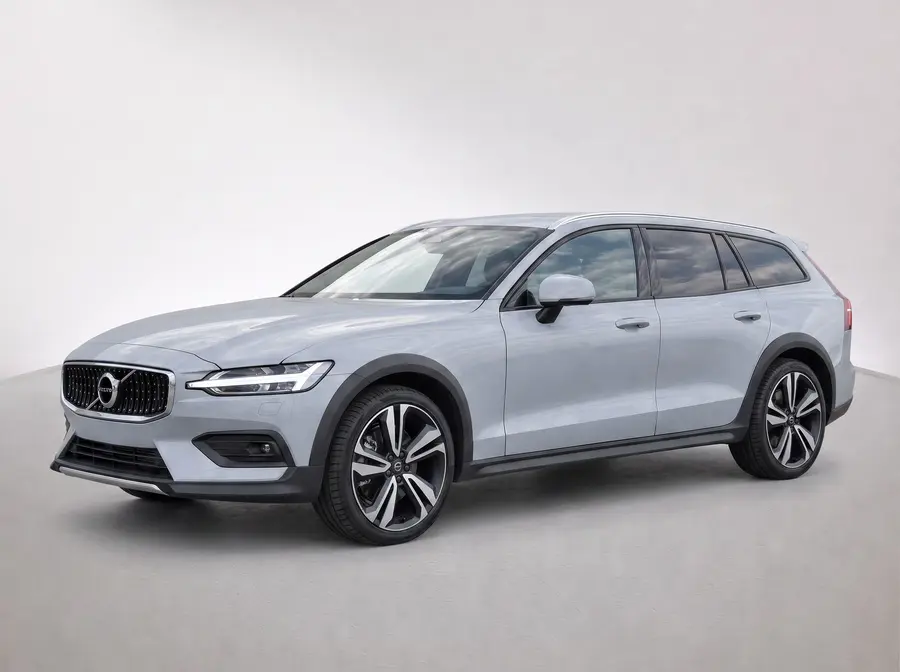 2025 Volvo V60 Cross Country — image 1 of 9