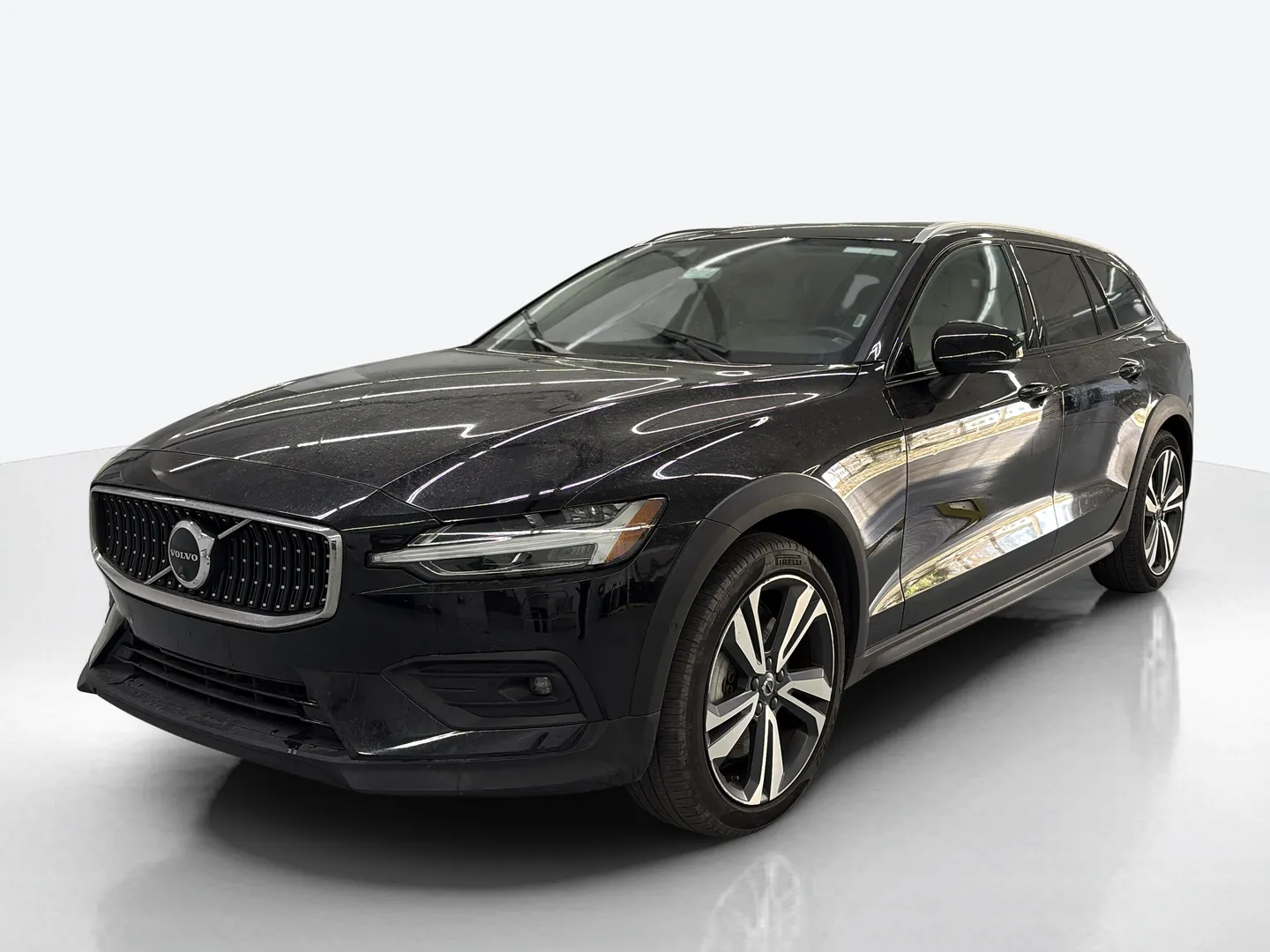 2025 Volvo V60 Cross Country