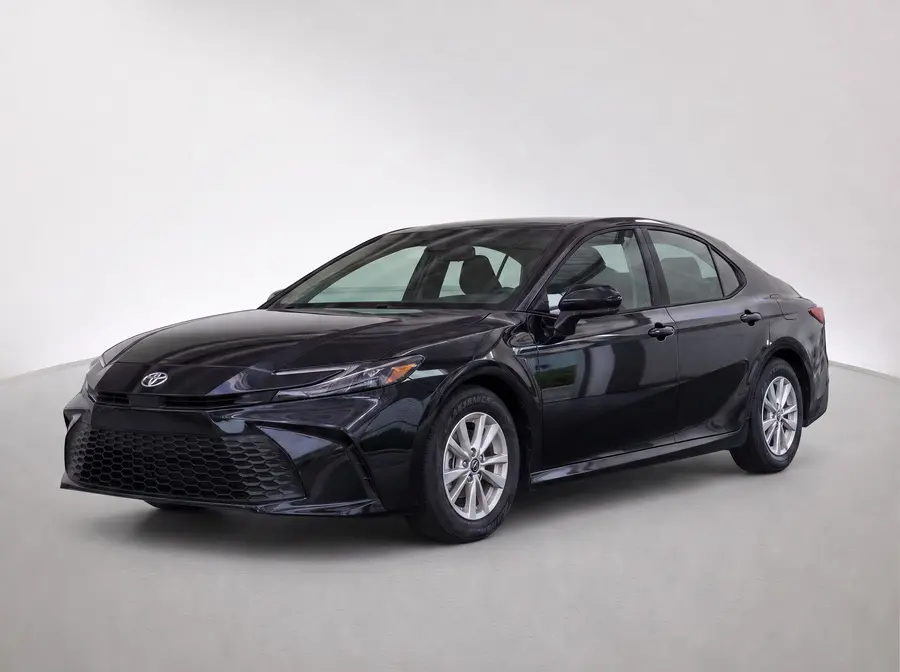 2025 Toyota Camry — image 1 of 8