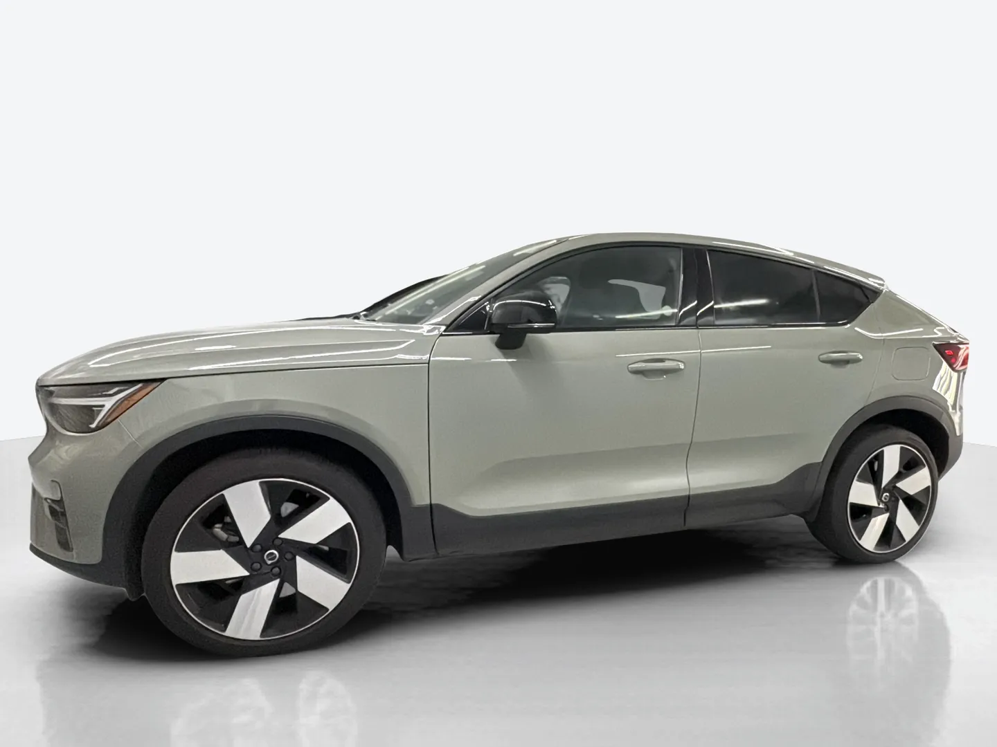 2023 Volvo C40 Recharge Pure Electric