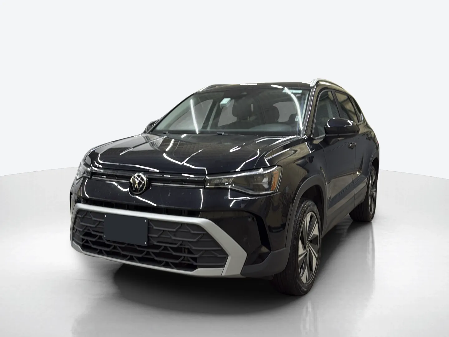 2025 Volkswagen Taos — image 1 of 6