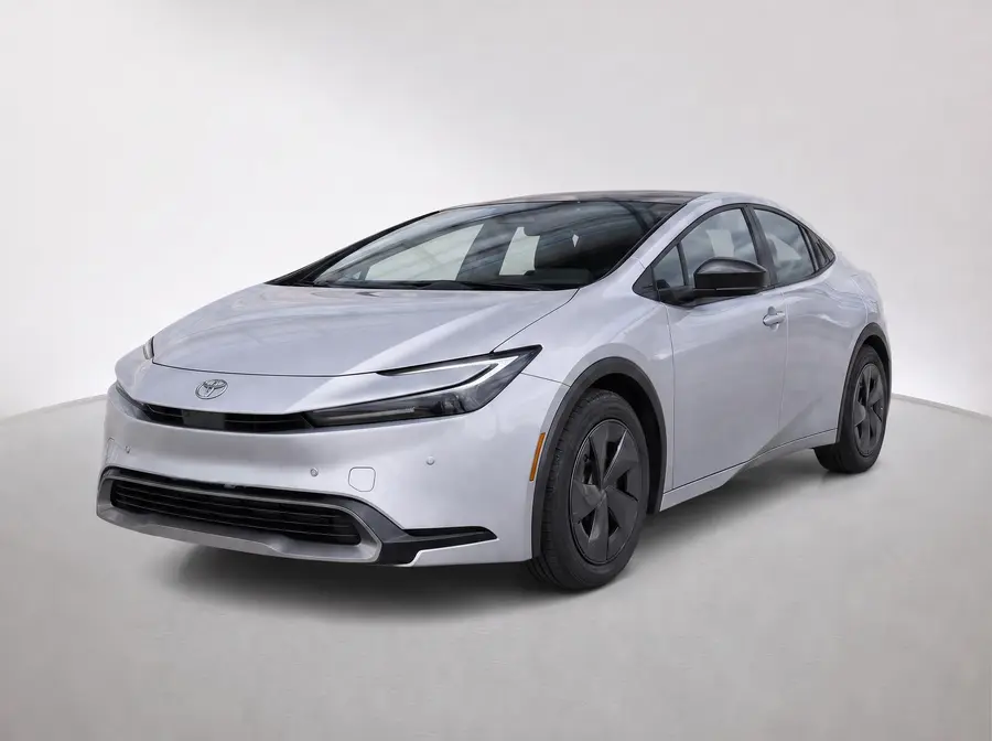 2025 Toyota Prius — image 1 of 9