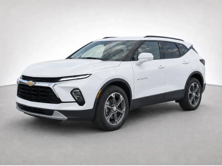 2025 Chevrolet Blazer — image 1 of 9