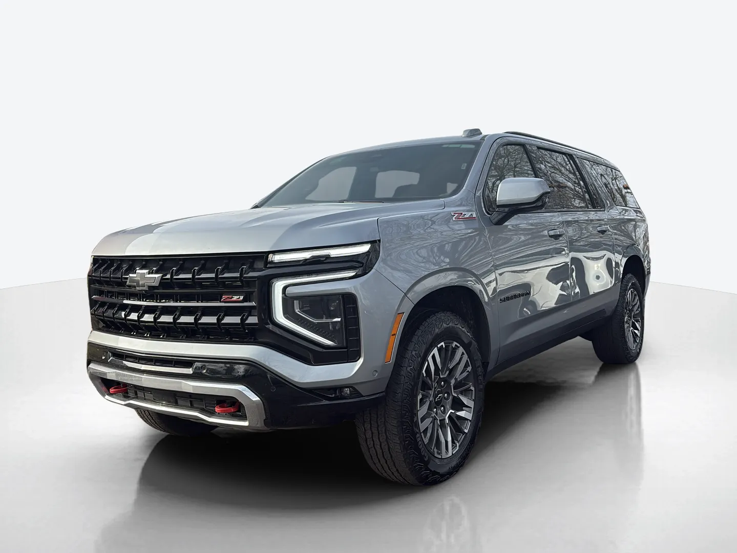 2025 Chevrolet Suburban — image 1 of 8