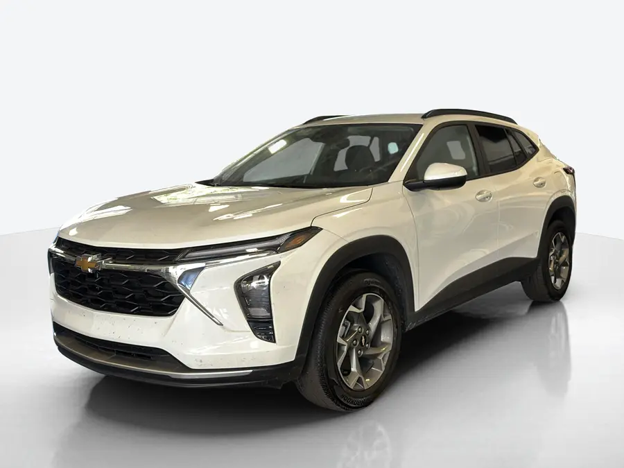 2025 Chevrolet Trax — image 1 of 6