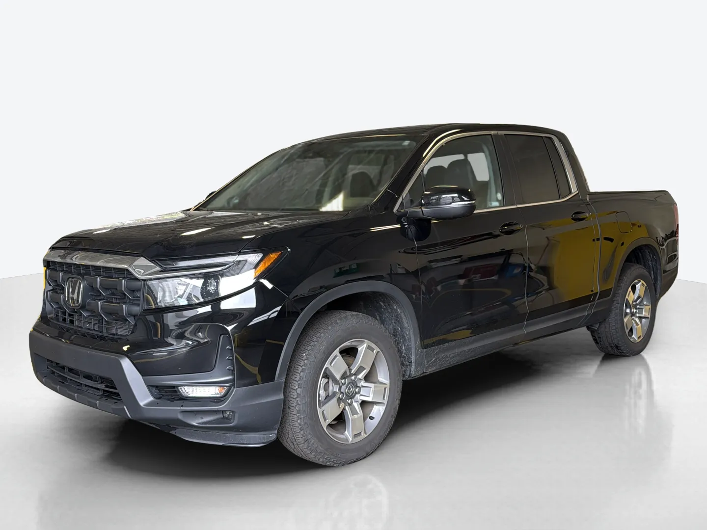 2025 Honda Ridgeline — image 1 of 6