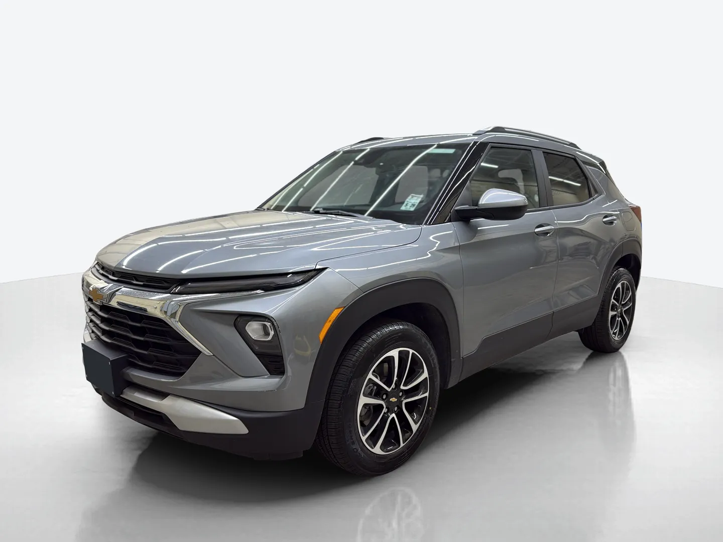 2025 Chevrolet Trailblazer — image 1 of 8