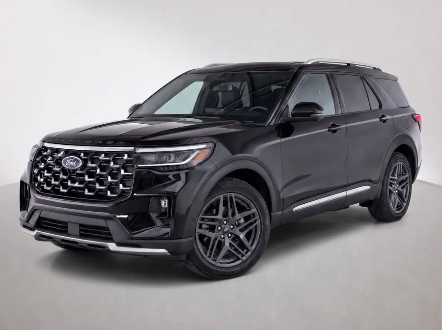 2025 Ford Explorer — image 1 of 8